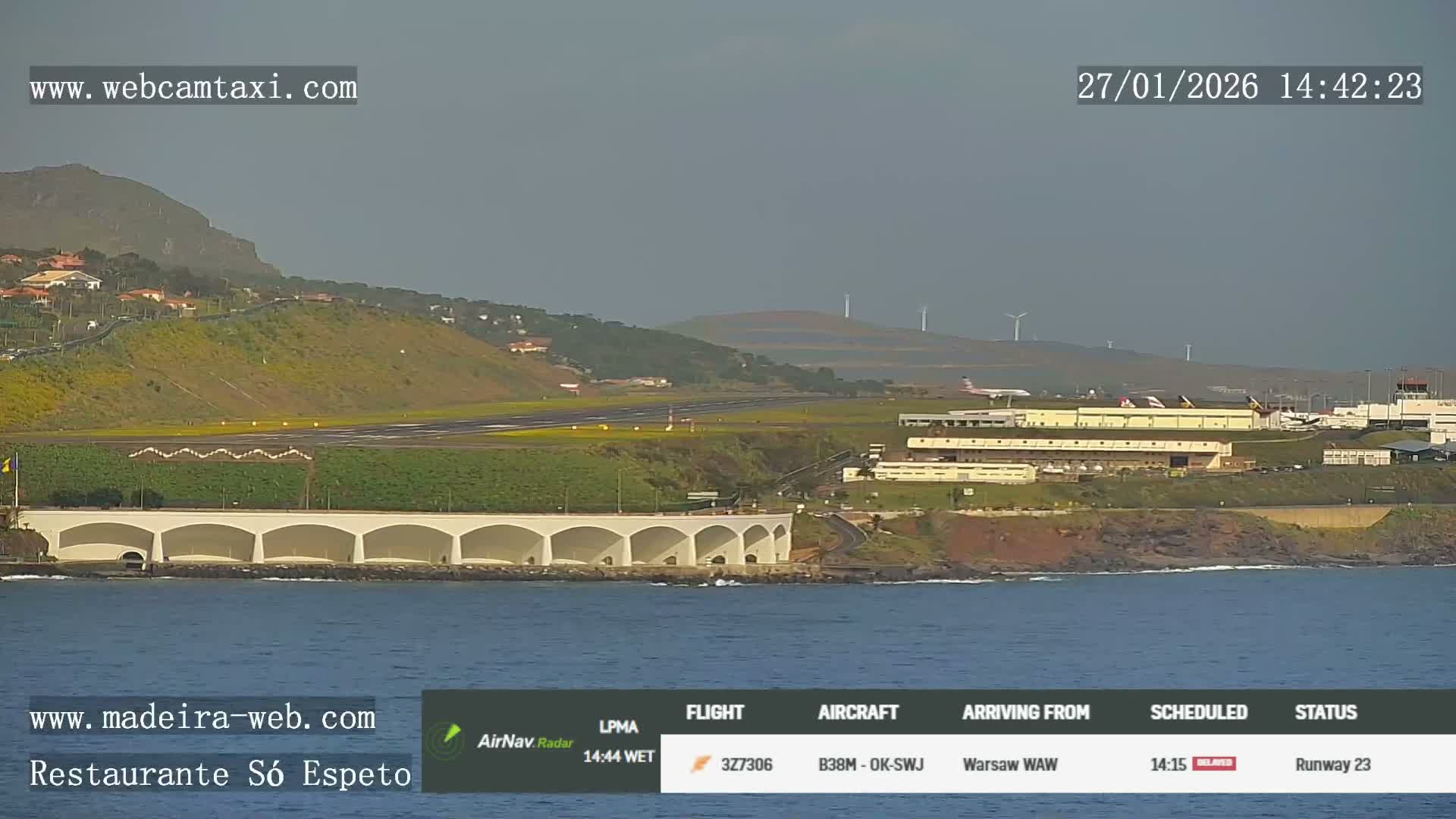 Funchal Cristiano Ronaldo Madeira  International Airport Radio & Live Cam from Gaula  FNC/LPMA - Gaula, Madeira, Portugal