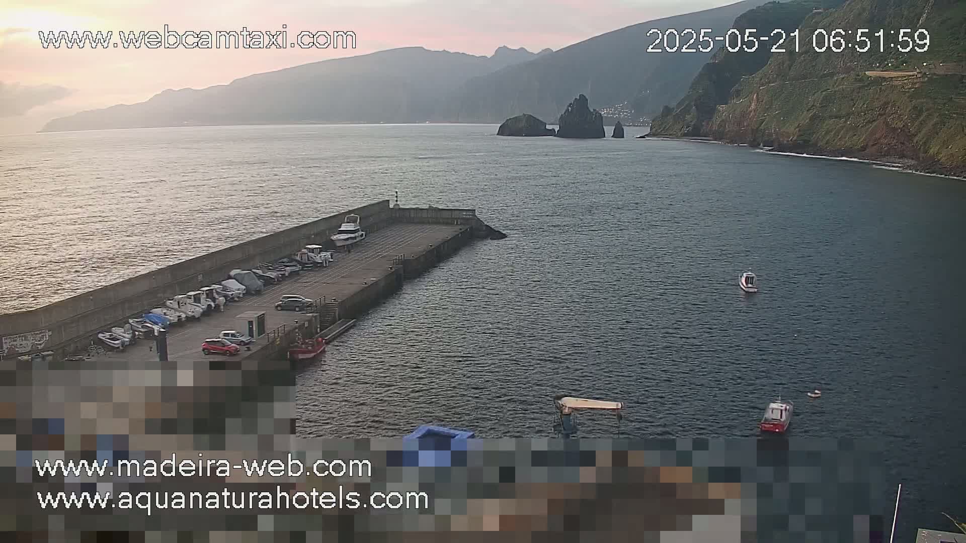 Porto Moniz & Sexial City  PTZ Live Cam - Porto Moniz, Madeira, Portugal