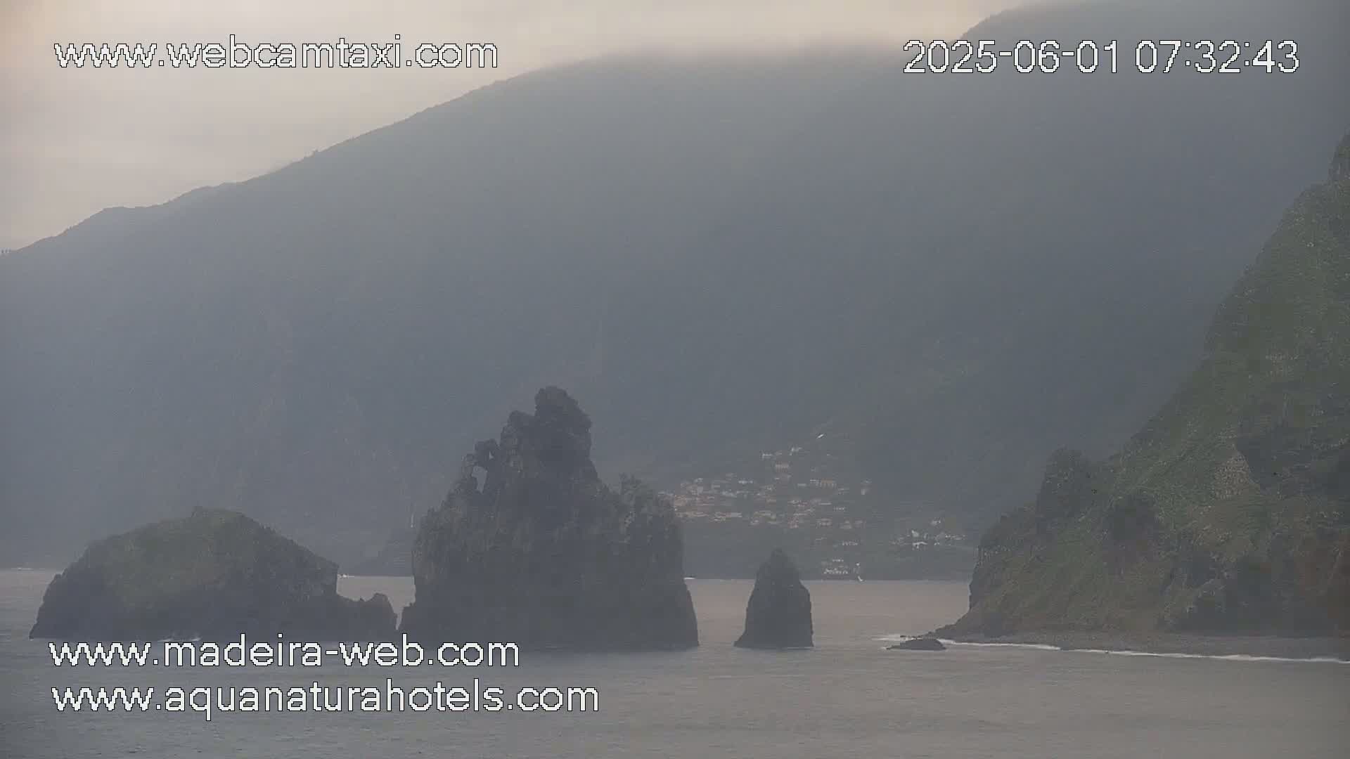 Porto Moniz & Sexial City  PTZ Live Cam - Porto Moniz, Madeira, Portugal