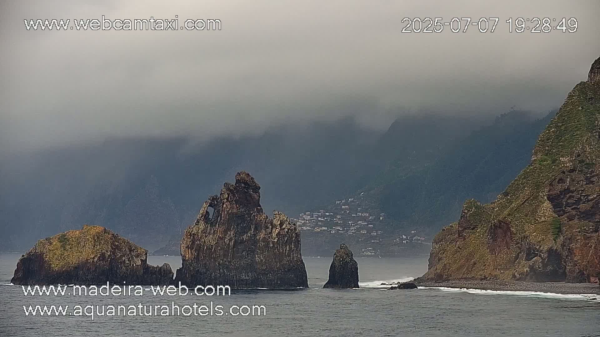 Porto Moniz & Sexial City  PTZ Live Cam - Porto Moniz, Madeira, Portugal
