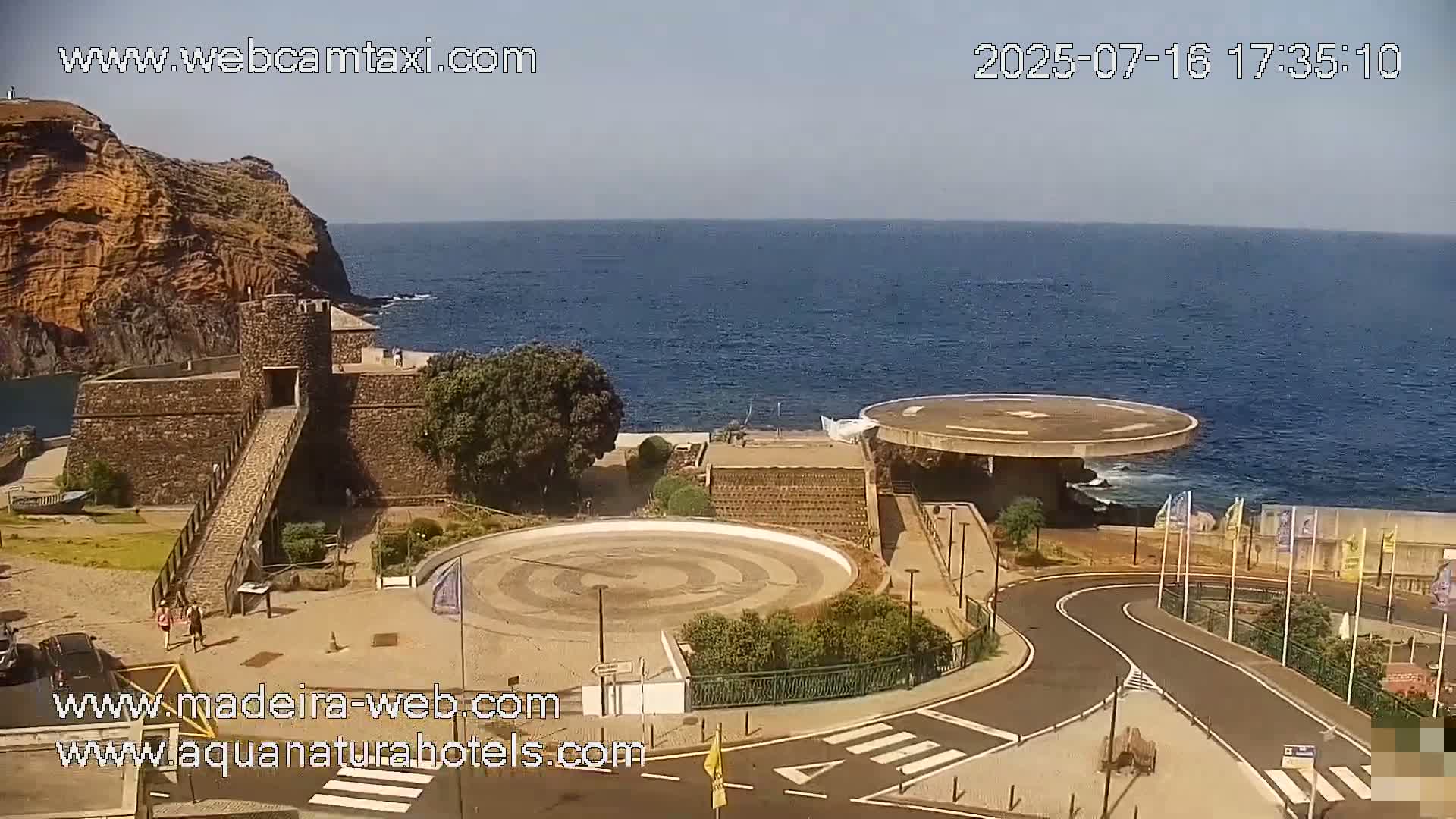 Porto Moniz & Sexial City  PTZ Live Cam - Porto Moniz, Madeira, Portugal