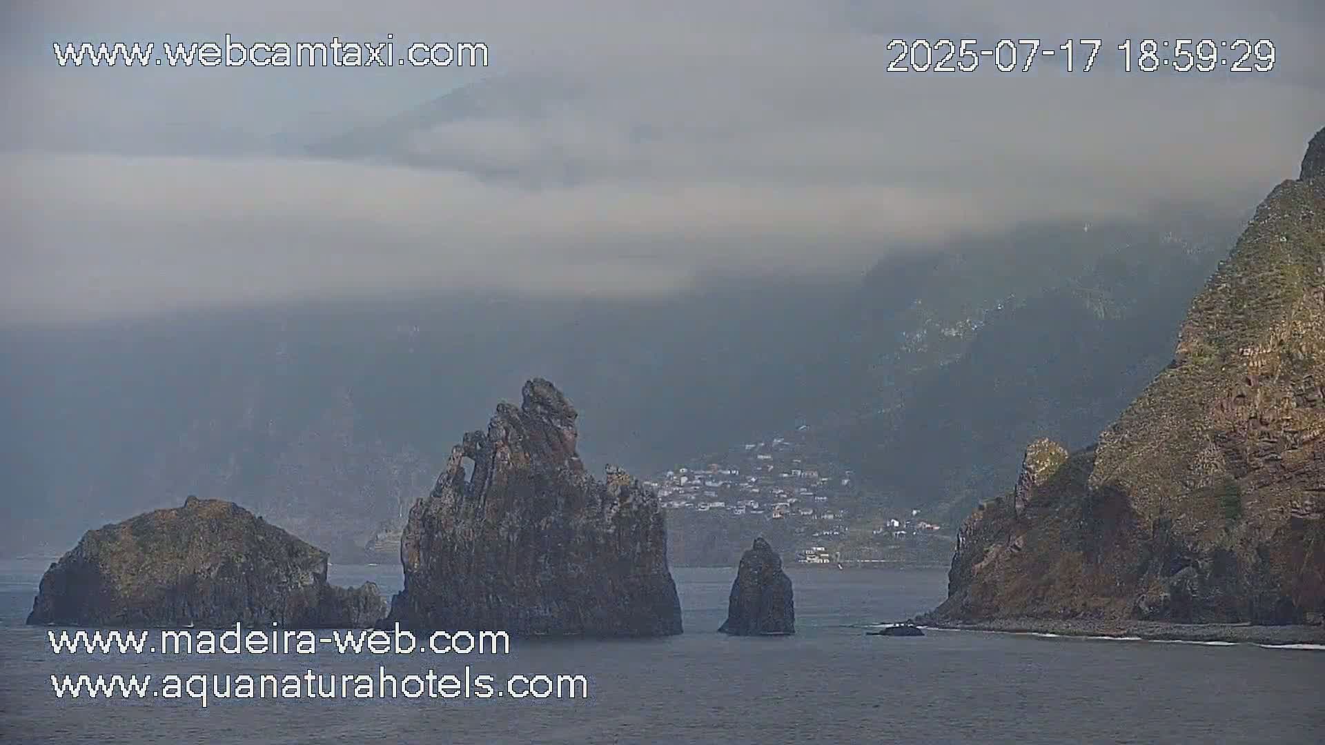 Porto Moniz & Sexial City  PTZ Live Cam - Porto Moniz, Madeira, Portugal