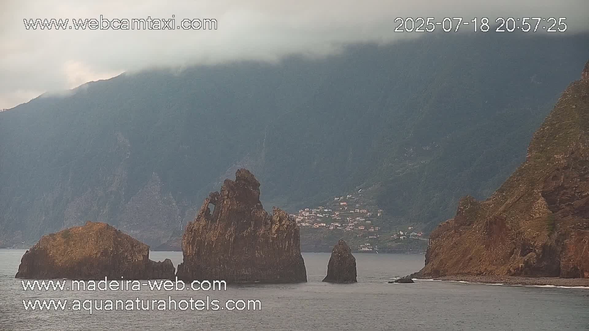 Porto Moniz & Sexial City  PTZ Live Cam - Porto Moniz, Madeira, Portugal