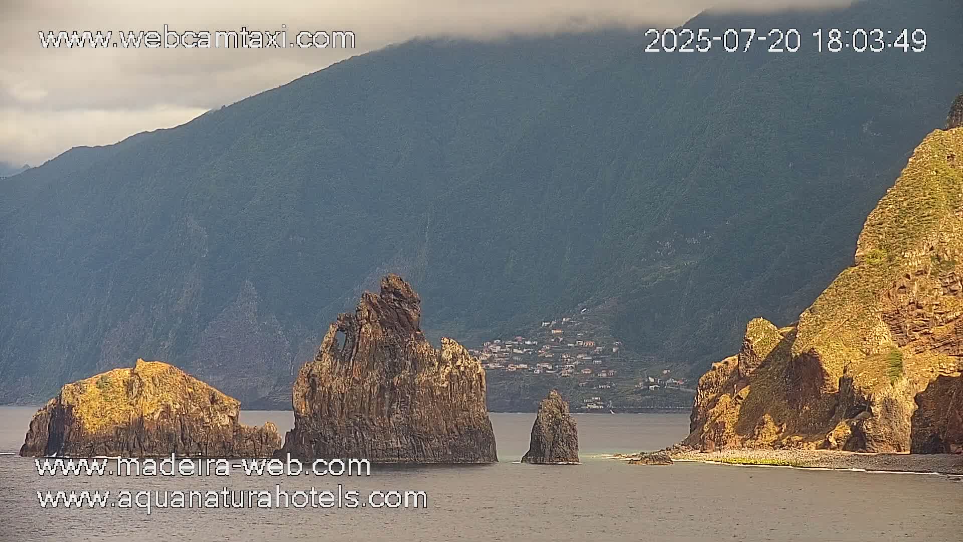 Porto Moniz & Sexial City  PTZ Live Cam - Porto Moniz, Madeira, Portugal