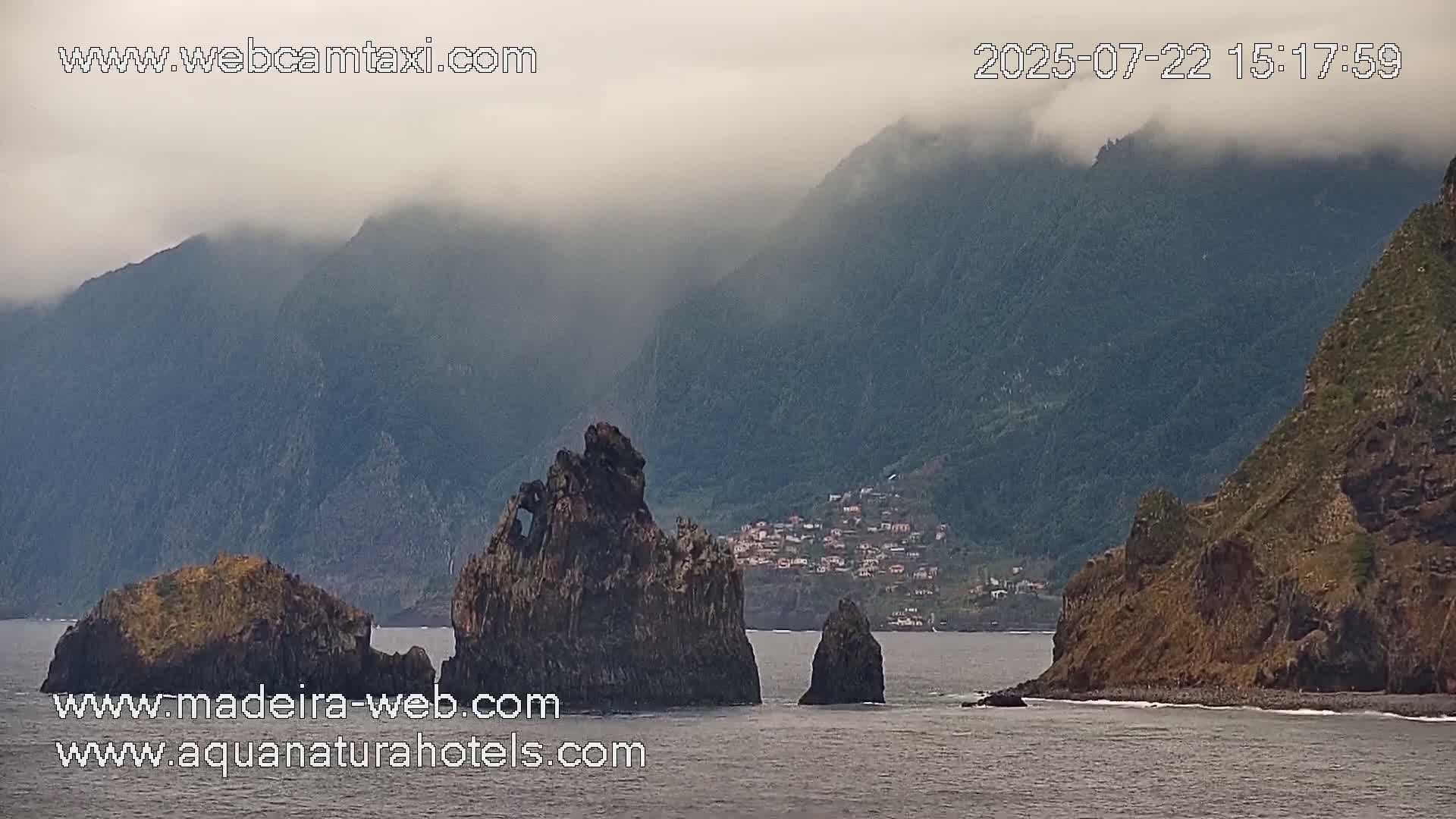 Porto Moniz & Sexial City  PTZ Live Cam - Porto Moniz, Madeira, Portugal