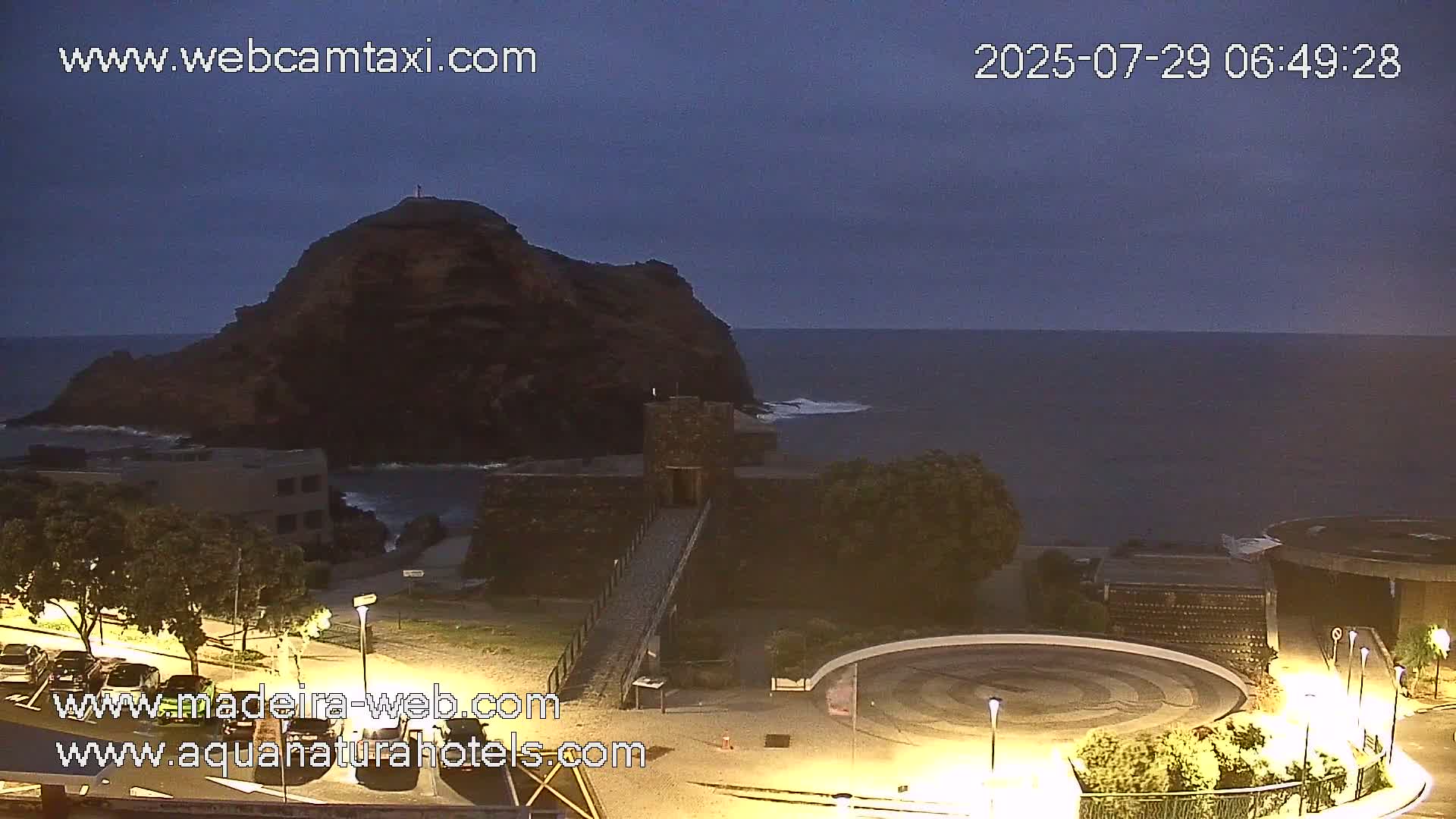 Porto Moniz & Sexial City  PTZ Live Cam - Porto Moniz, Madeira, Portugal