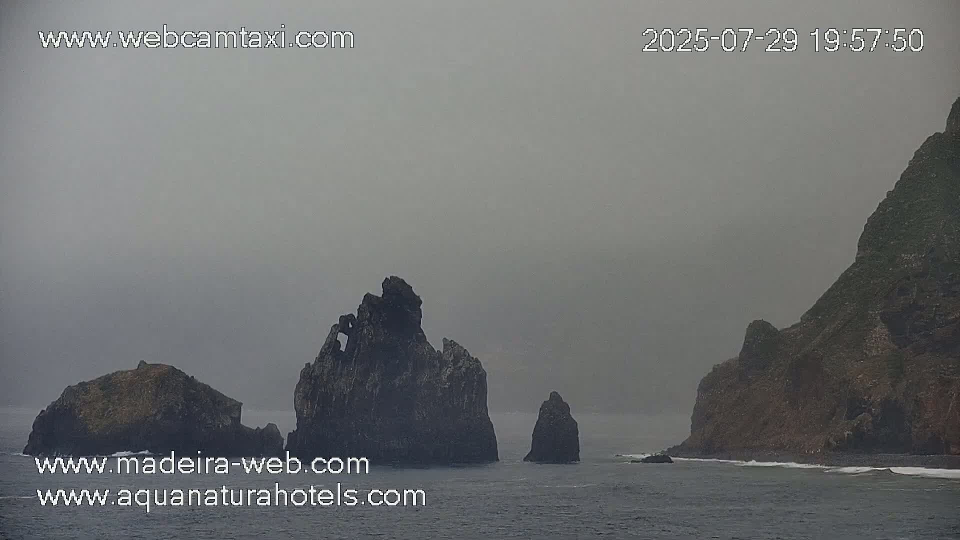 Porto Moniz & Sexial City  PTZ Live Cam - Porto Moniz, Madeira, Portugal