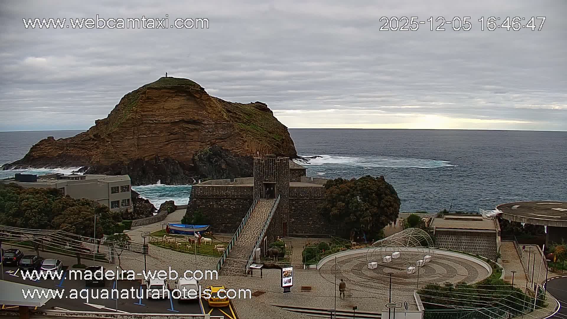 Porto Moniz & Sexial City  PTZ Live Cam - Porto Moniz, Madeira, Portugal