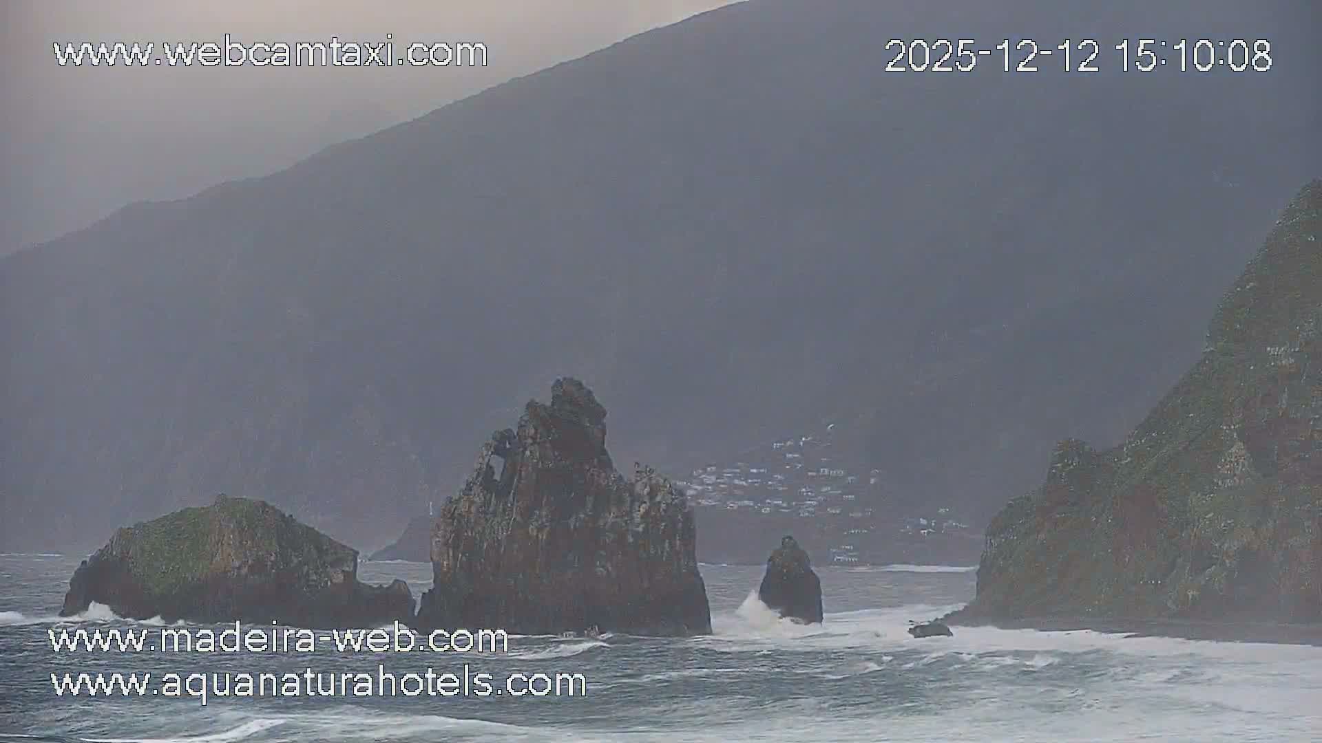 Porto Moniz & Sexial City  PTZ Live Cam - Porto Moniz, Madeira, Portugal