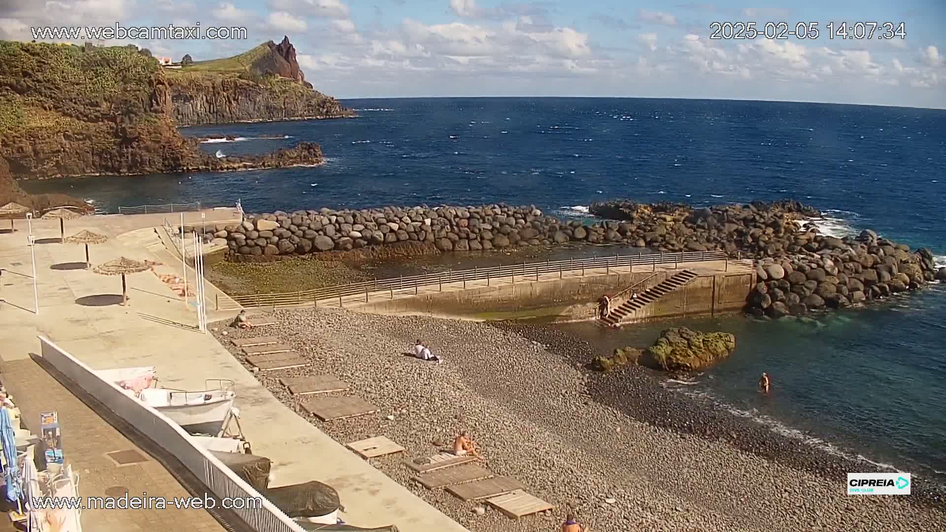 Canico, Praia dos Reis Magos Beach Live Cam, Caniço - Santa Cruz, Madeira, Portugal