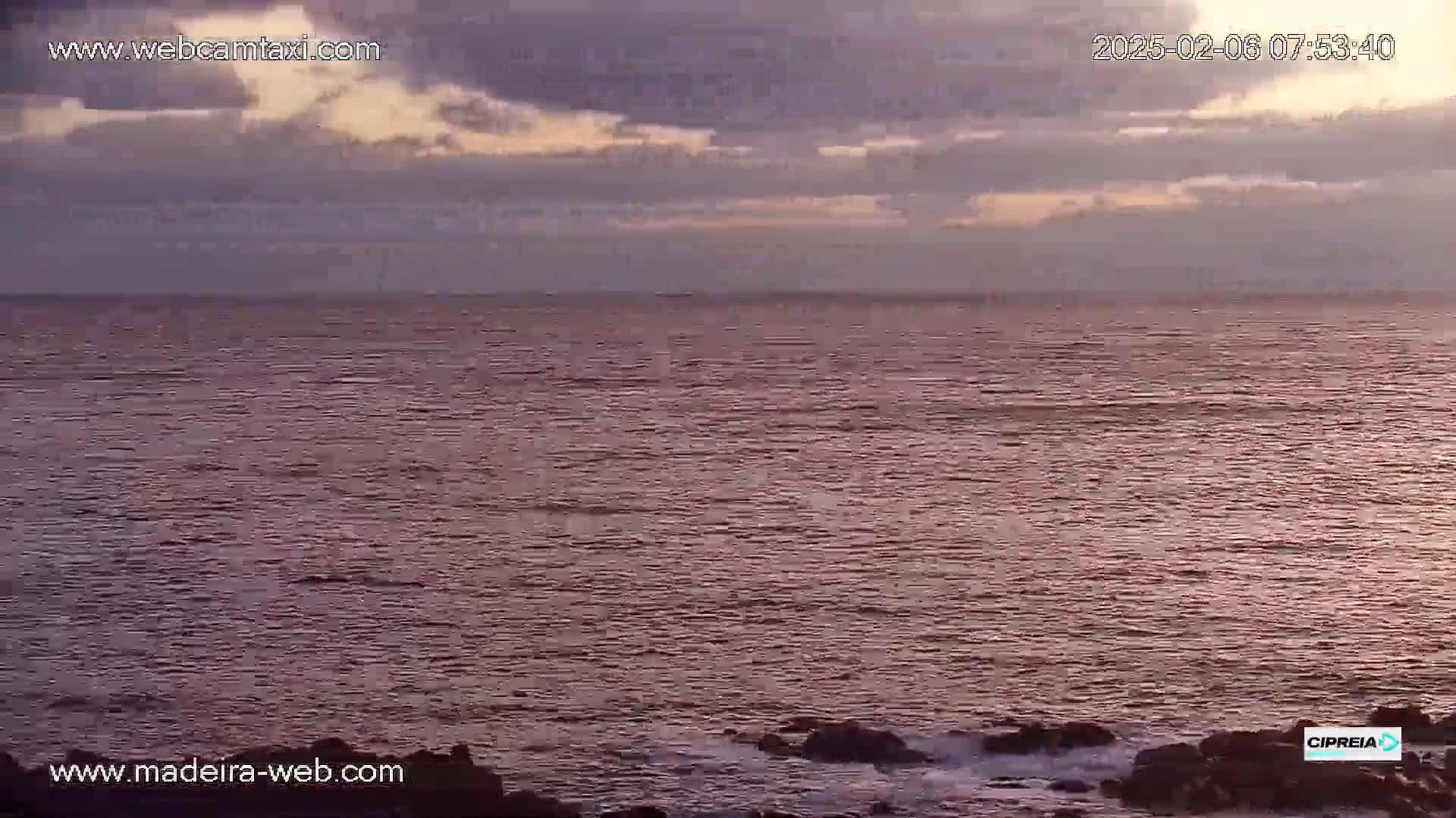 Canico, Praia dos Reis Magos Beach Live Cam, Caniço - Santa Cruz, Madeira, Portugal