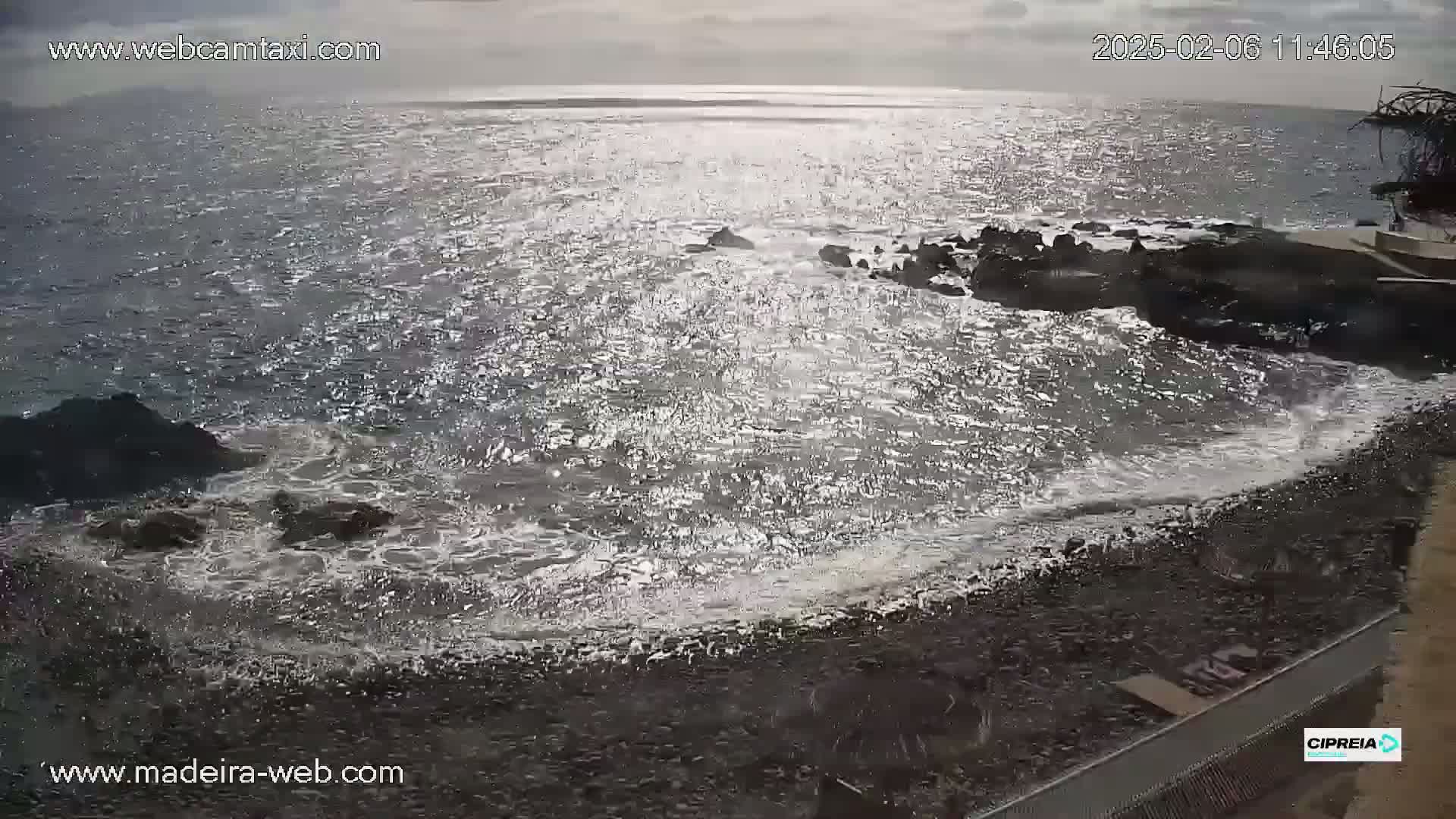 Canico, Praia dos Reis Magos Beach Live Cam, Caniço - Santa Cruz, Madeira, Portugal