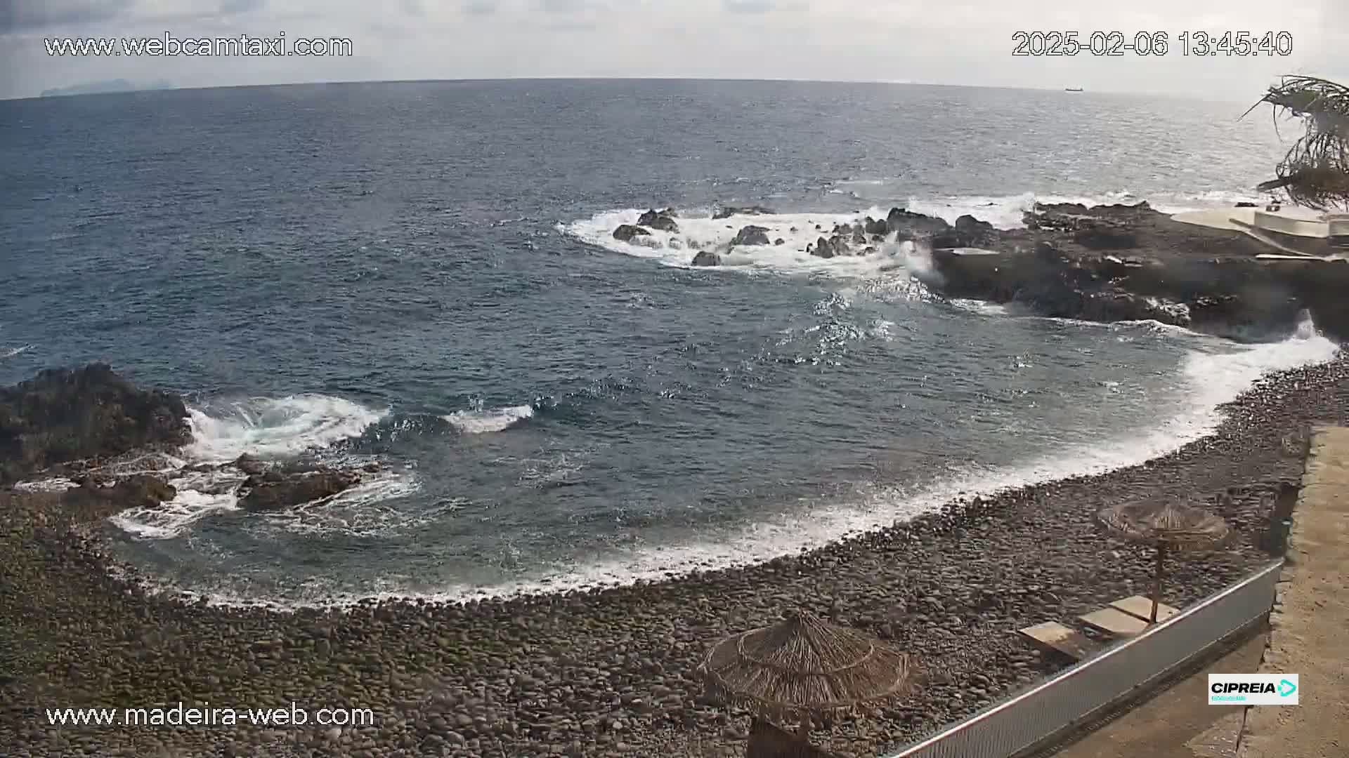 Canico, Praia dos Reis Magos Beach Live Cam, Caniço - Santa Cruz, Madeira, Portugal