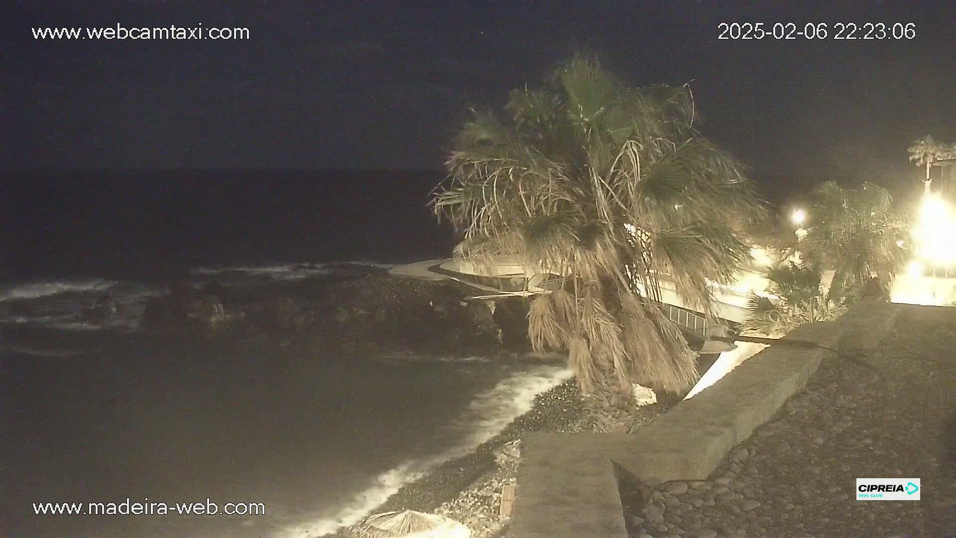 Canico, Praia dos Reis Magos Beach Live Cam, Caniço - Santa Cruz, Madeira, Portugal