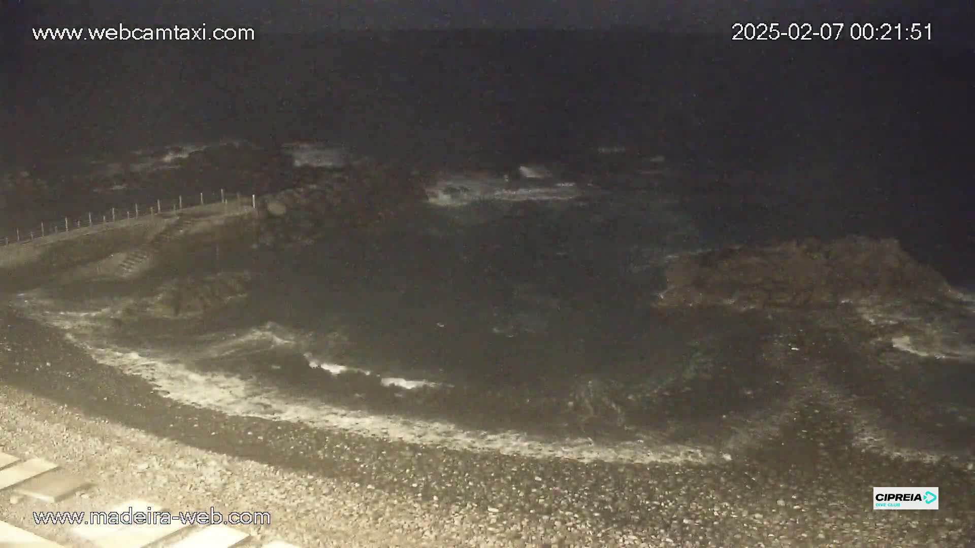 Canico, Praia dos Reis Magos Beach Live Cam, Caniço - Santa Cruz, Madeira, Portugal
