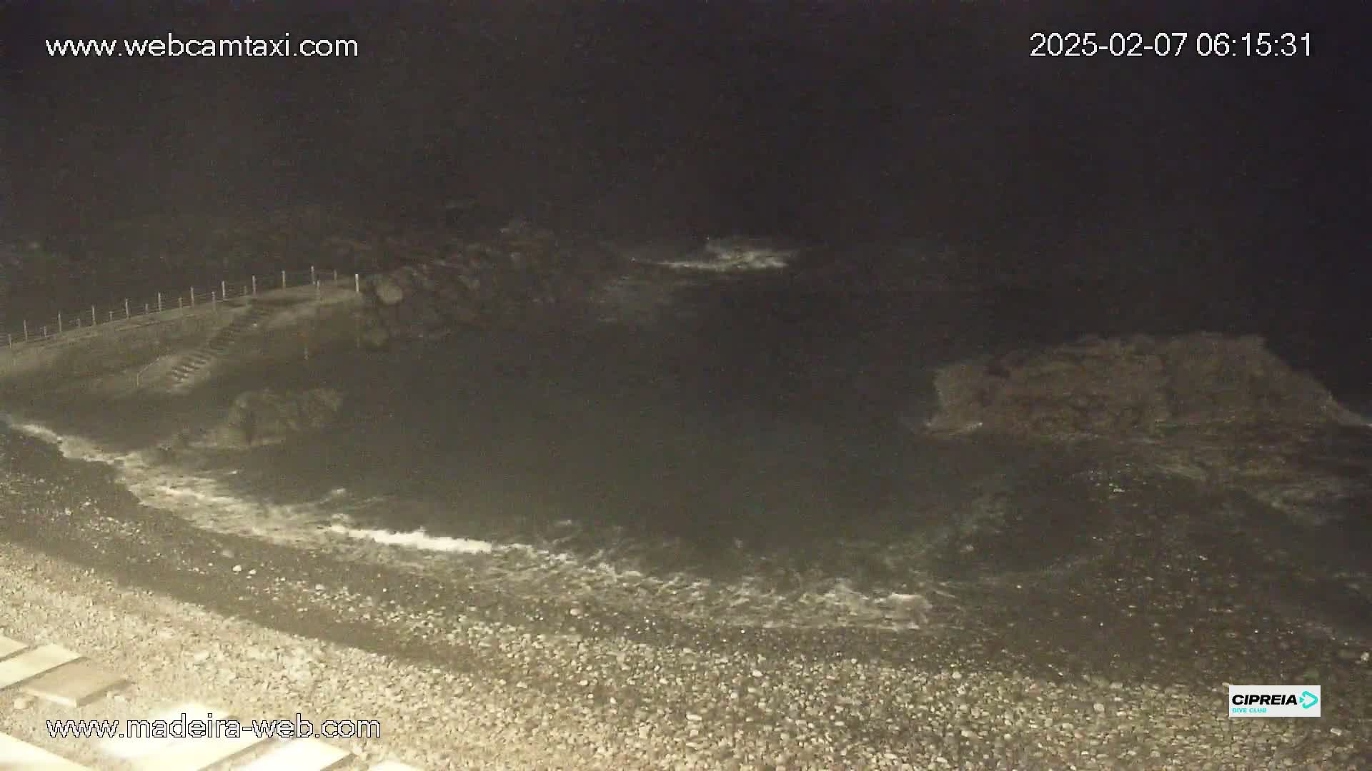 Canico, Praia dos Reis Magos Beach Live Cam, Caniço - Santa Cruz, Madeira, Portugal