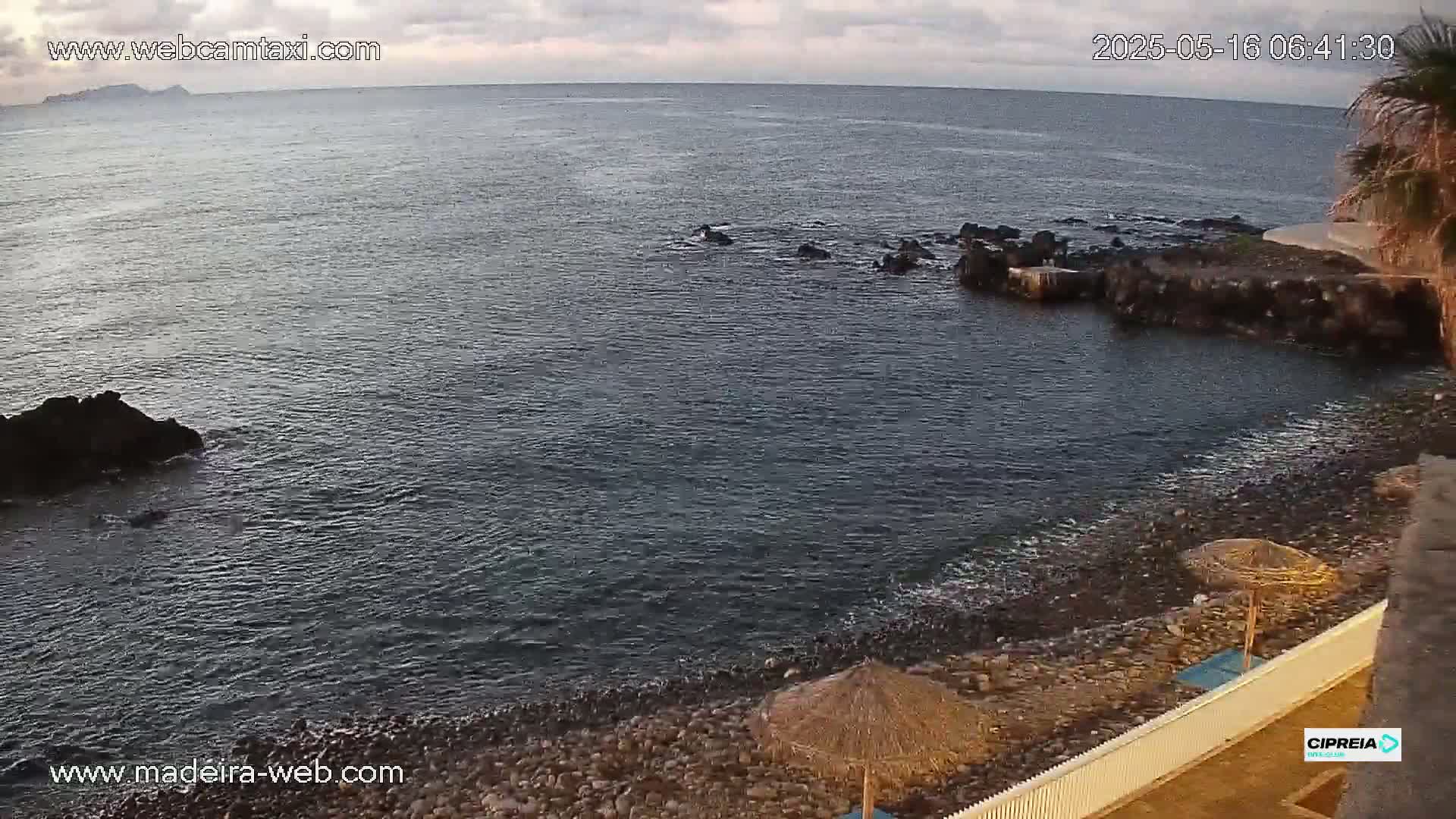 Canico, Praia dos Reis Magos Beach Live Cam, Caniço - Santa Cruz, Madeira, Portugal