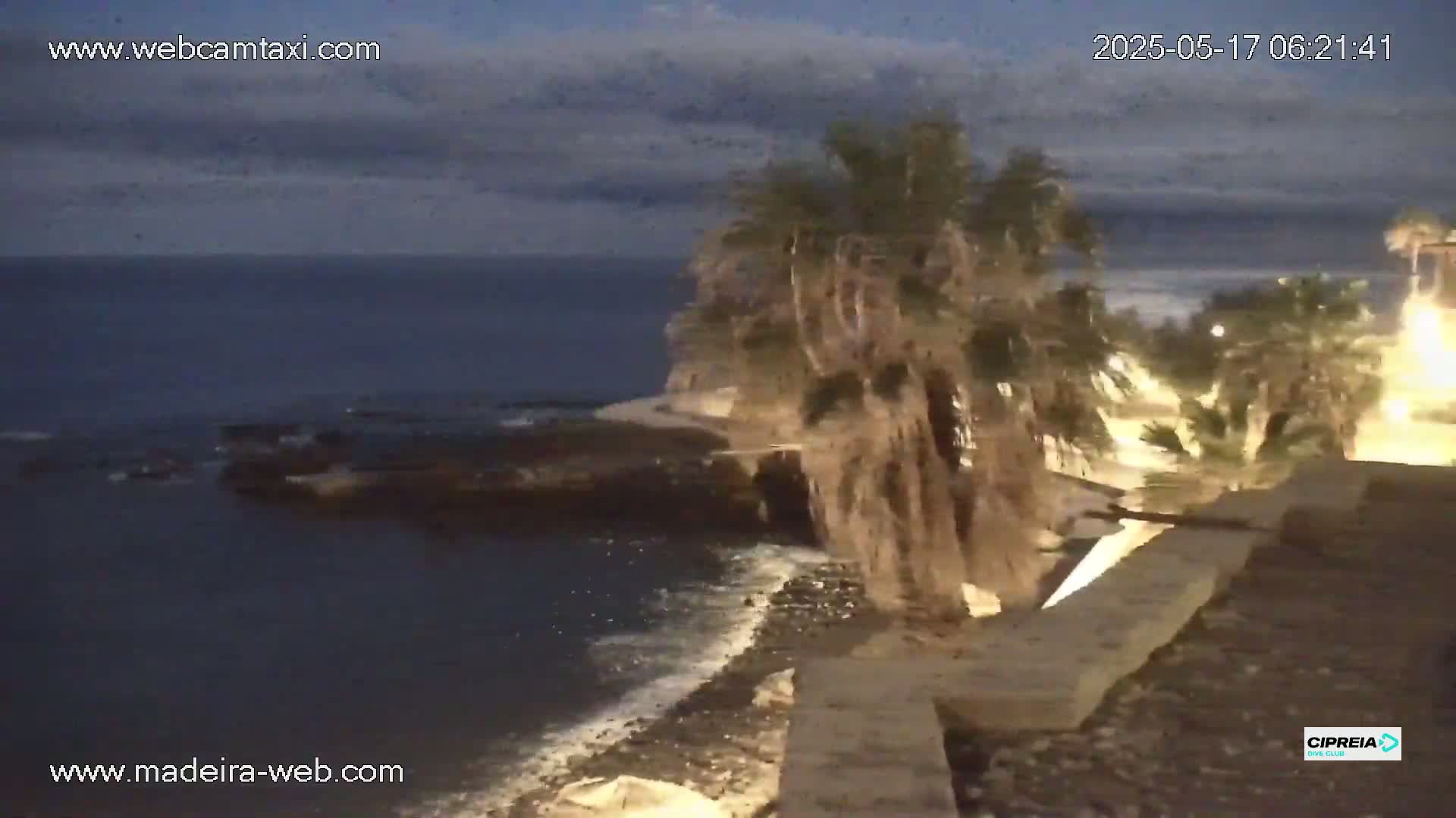 Canico, Praia dos Reis Magos Beach Live Cam, Caniço - Santa Cruz, Madeira, Portugal