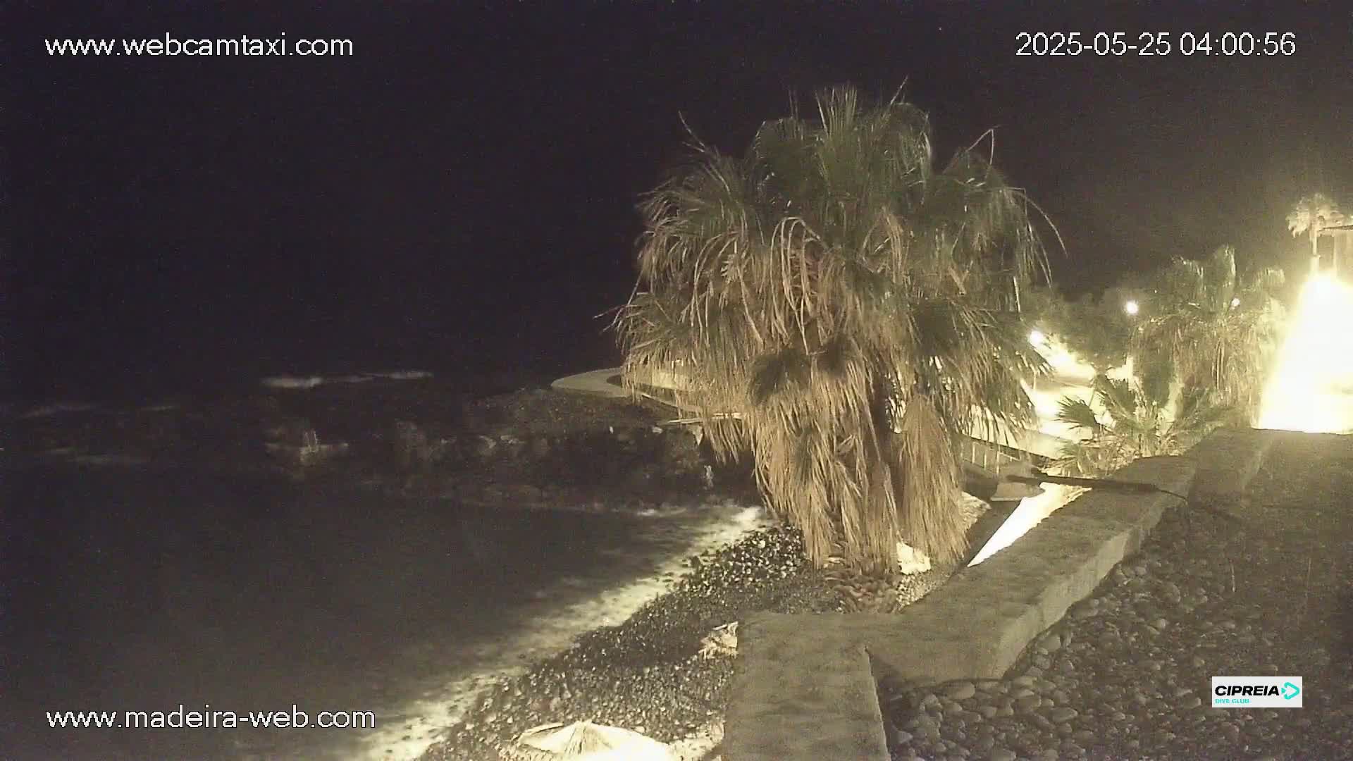Canico, Praia dos Reis Magos Beach Live Cam, Caniço - Santa Cruz, Madeira, Portugal