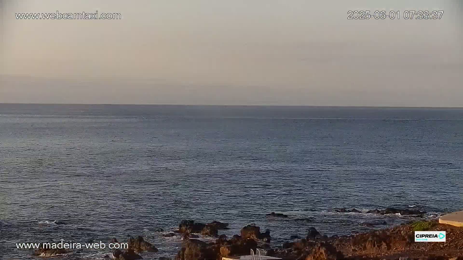 Canico, Praia dos Reis Magos Beach Live Cam, Caniço - Santa Cruz, Madeira, Portugal