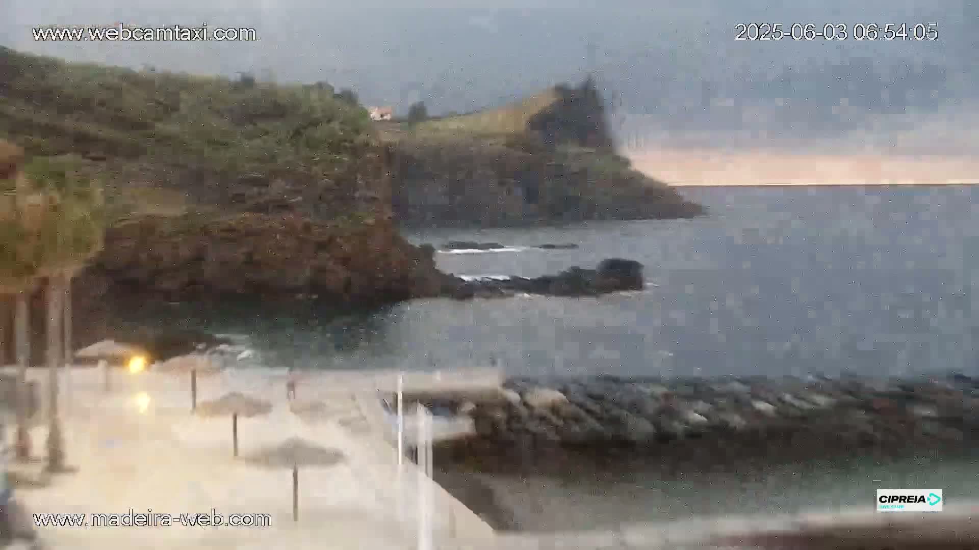 Canico, Praia dos Reis Magos Beach Live Cam, Caniço - Santa Cruz, Madeira, Portugal
