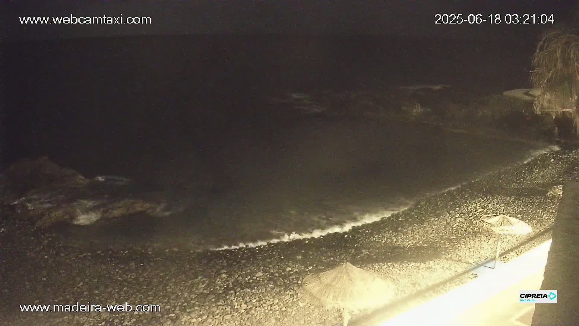 Canico, Praia dos Reis Magos Beach Live Cam, Caniço - Santa Cruz, Madeira, Portugal