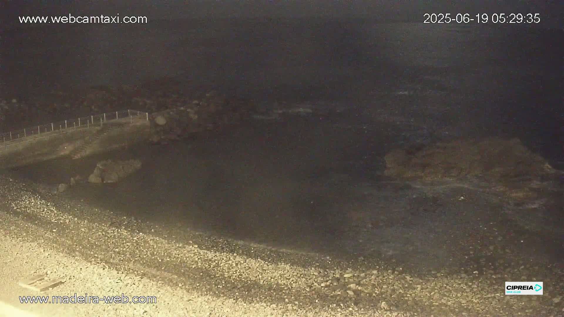 Canico, Praia dos Reis Magos Beach Live Cam, Caniço - Santa Cruz, Madeira, Portugal