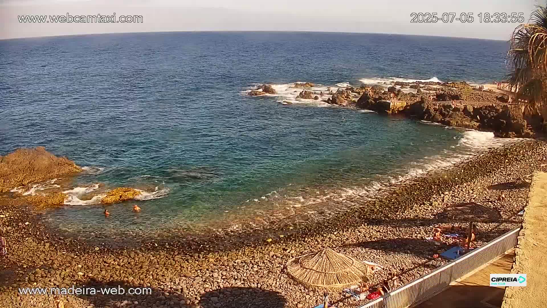 Canico, Praia dos Reis Magos Beach Live Cam, Caniço - Santa Cruz, Madeira, Portugal