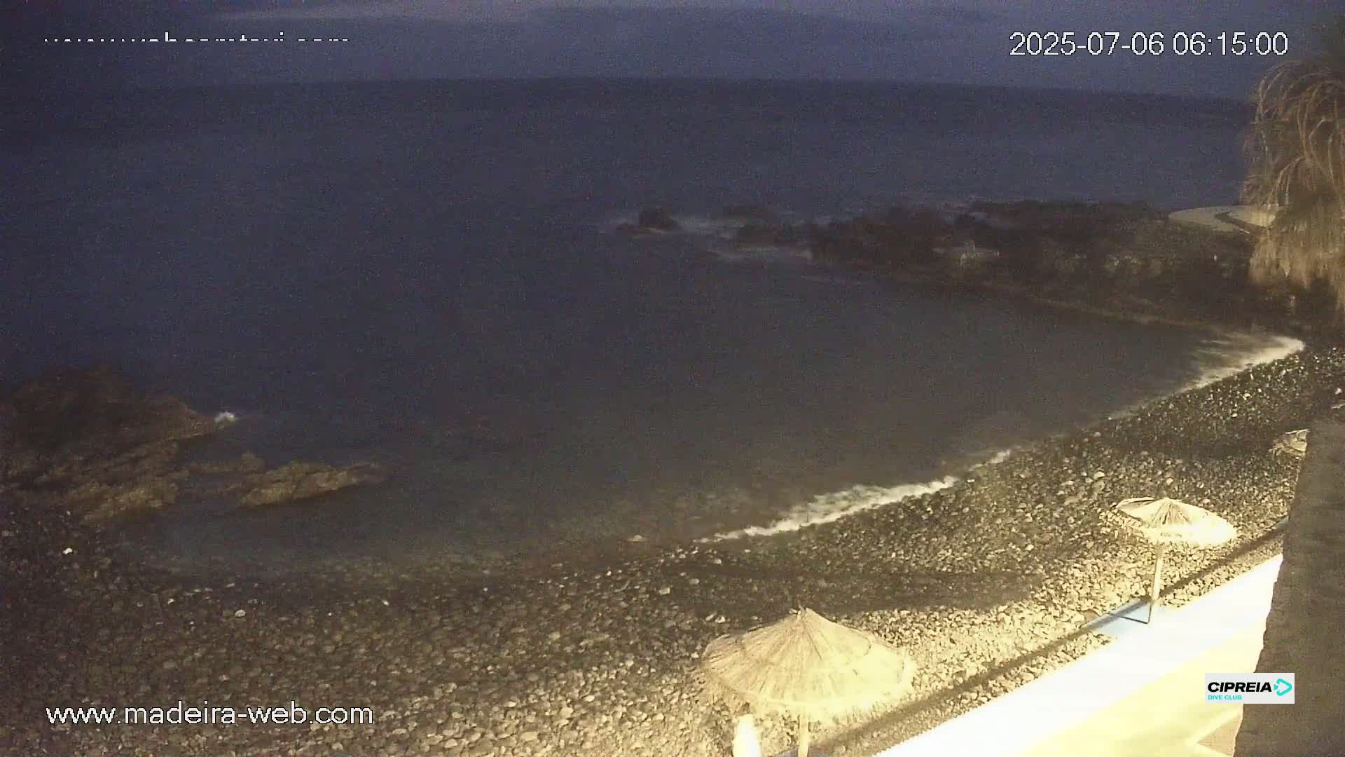 Canico, Praia dos Reis Magos Beach Live Cam, Caniço - Santa Cruz, Madeira, Portugal