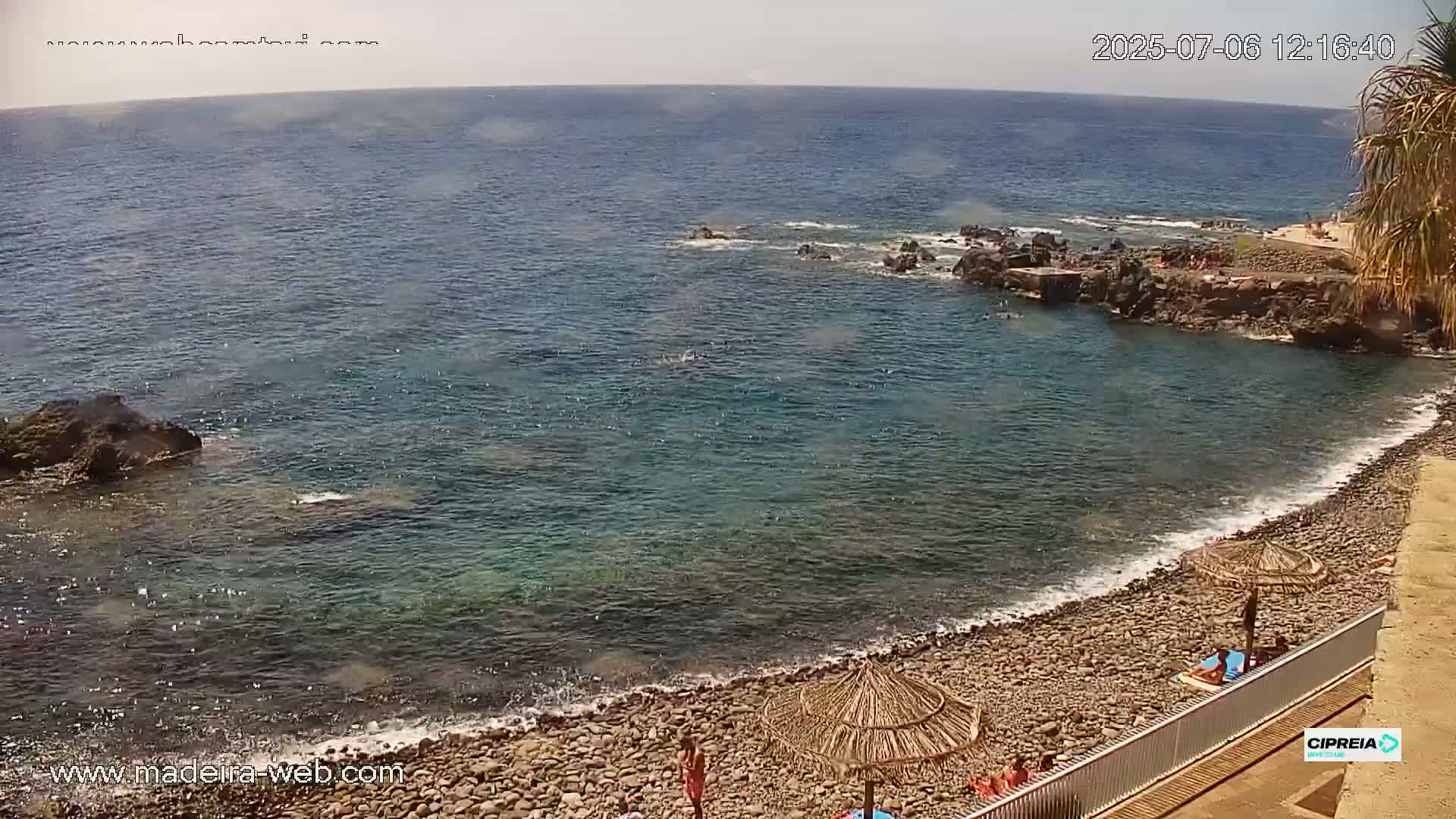 Canico, Praia dos Reis Magos Beach Live Cam, Caniço - Santa Cruz, Madeira, Portugal