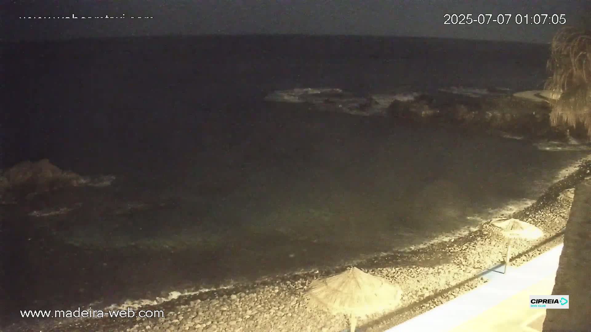Canico, Praia dos Reis Magos Beach Live Cam, Caniço - Santa Cruz, Madeira, Portugal