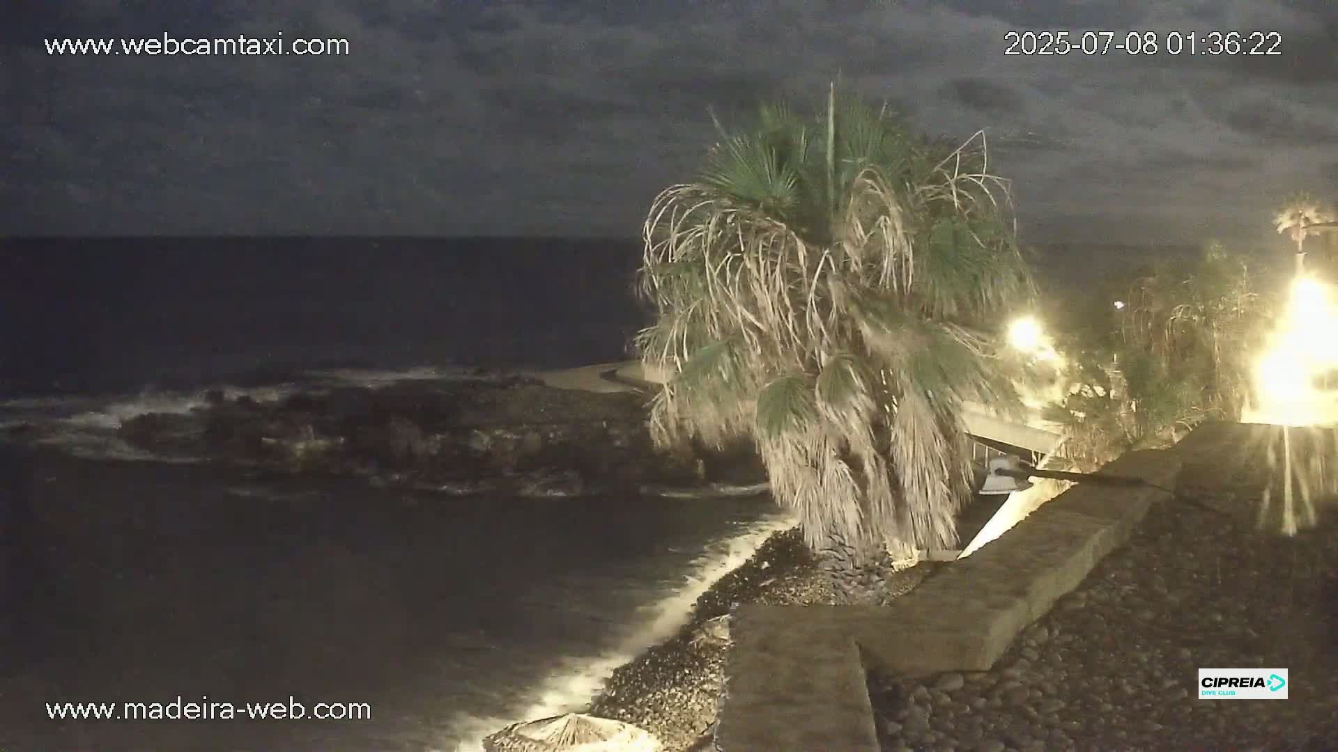 Canico, Praia dos Reis Magos Beach Live Cam, Caniço - Santa Cruz, Madeira, Portugal