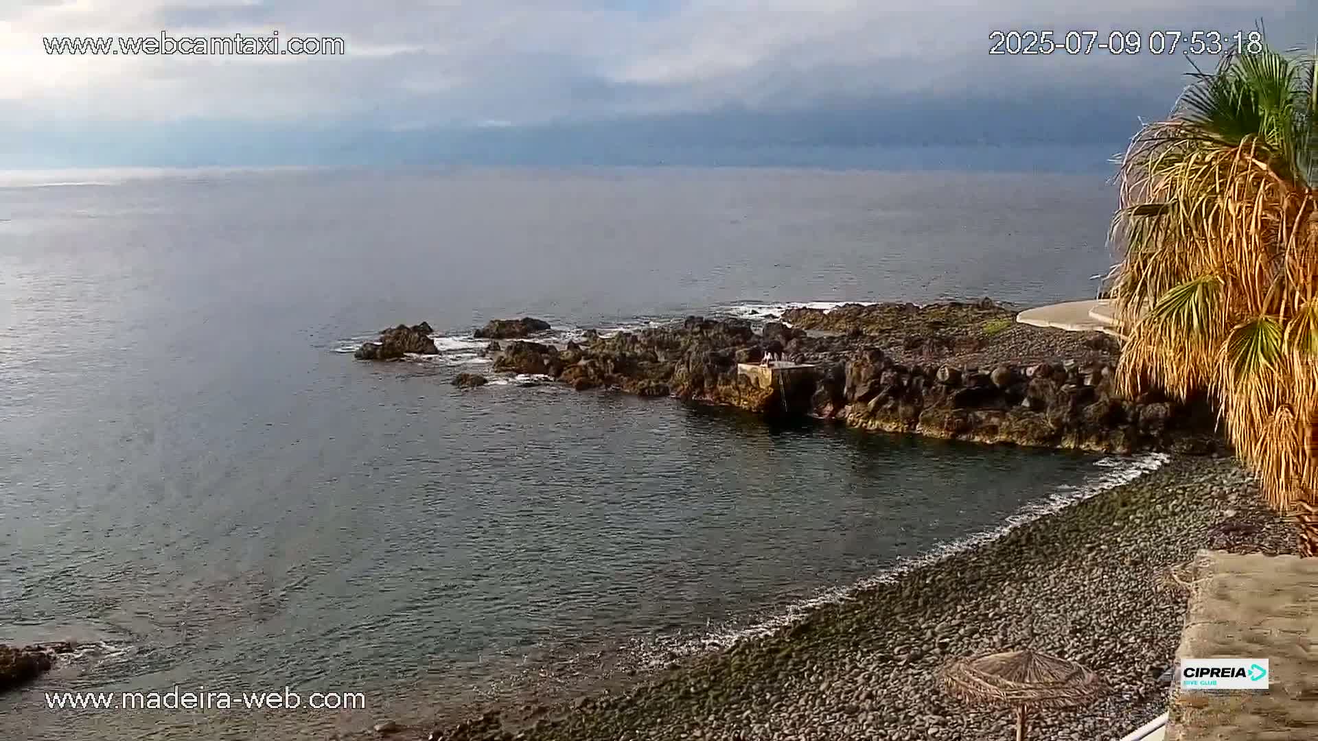 Canico, Praia dos Reis Magos Beach Live Cam, Caniço - Santa Cruz, Madeira, Portugal