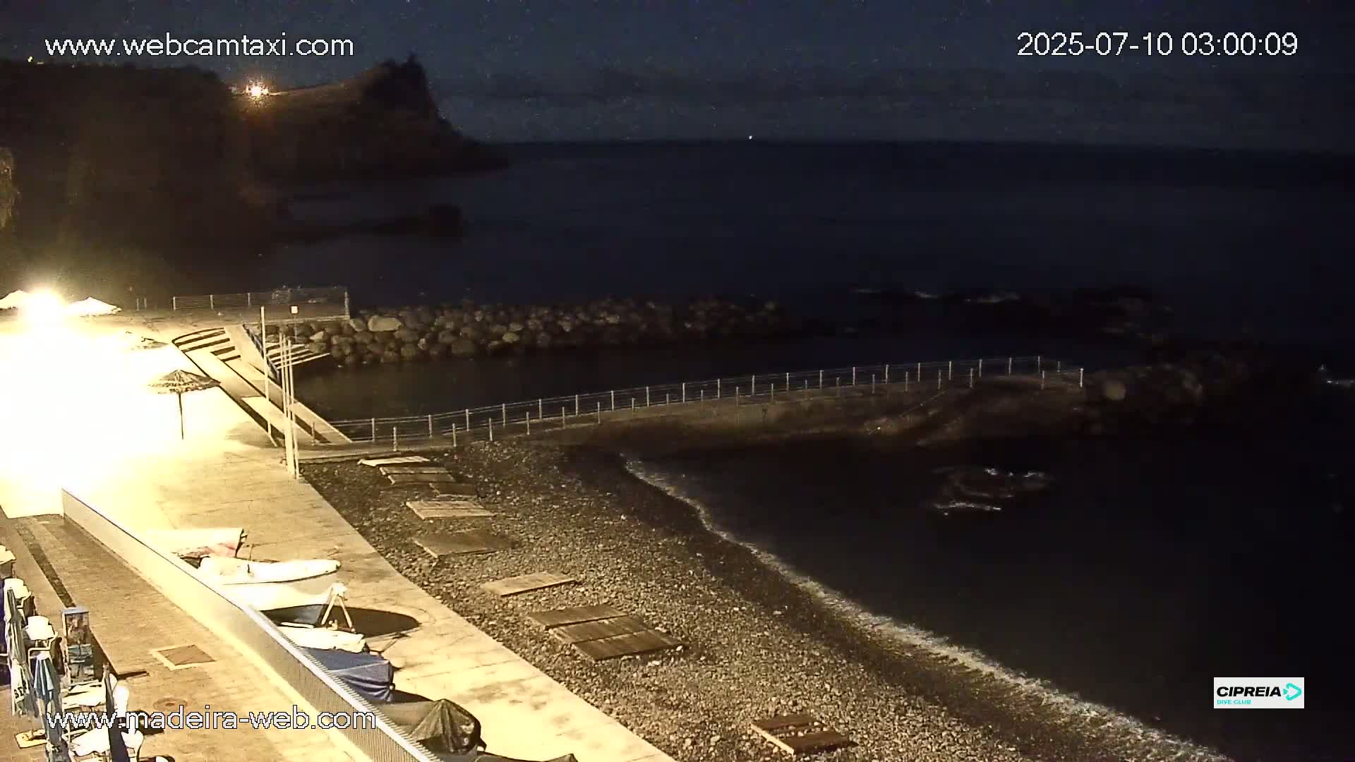 Canico, Praia dos Reis Magos Beach Live Cam, Caniço - Santa Cruz, Madeira, Portugal