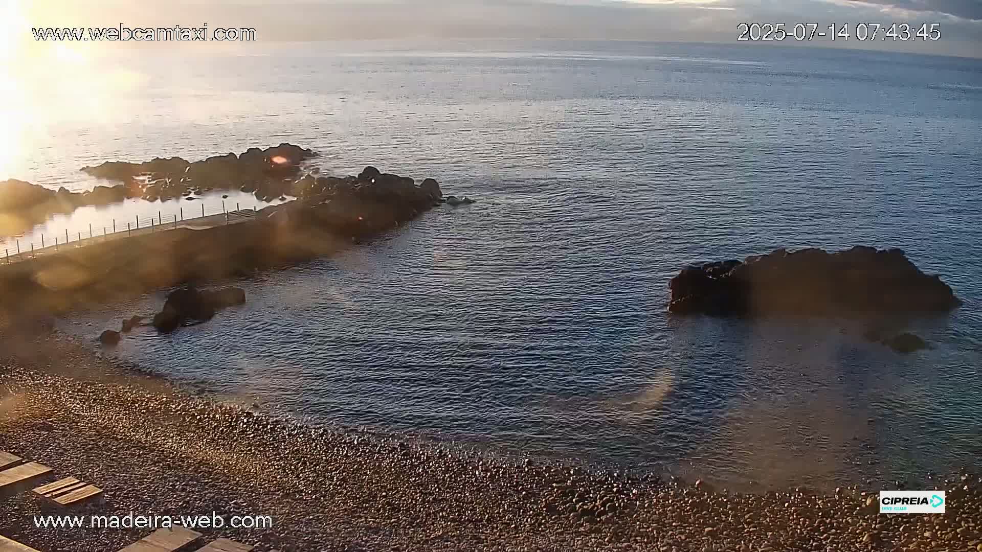 Canico, Praia dos Reis Magos Beach Live Cam, Caniço - Santa Cruz, Madeira, Portugal