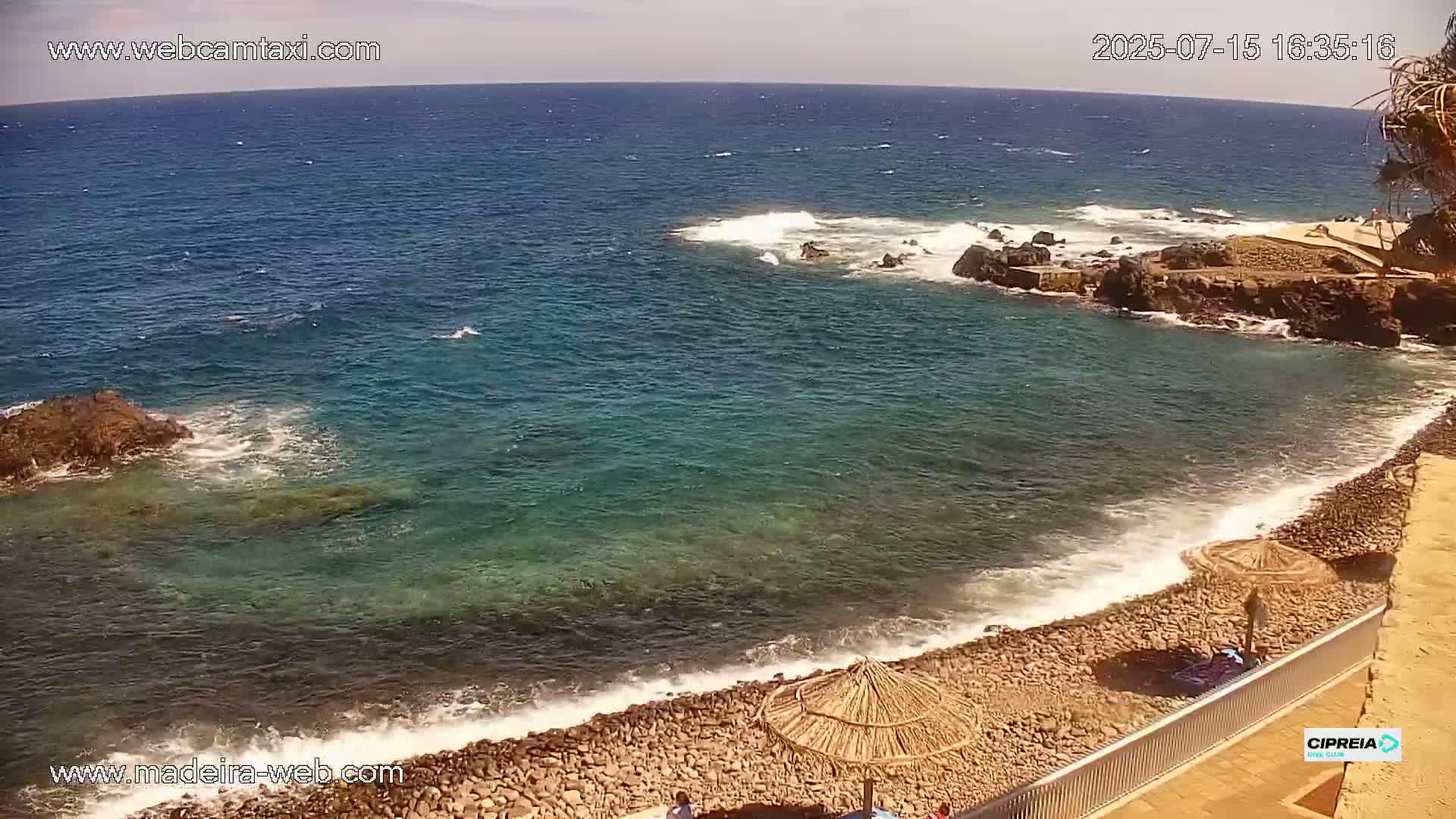 Canico, Praia dos Reis Magos Beach Live Cam, Caniço - Santa Cruz, Madeira, Portugal