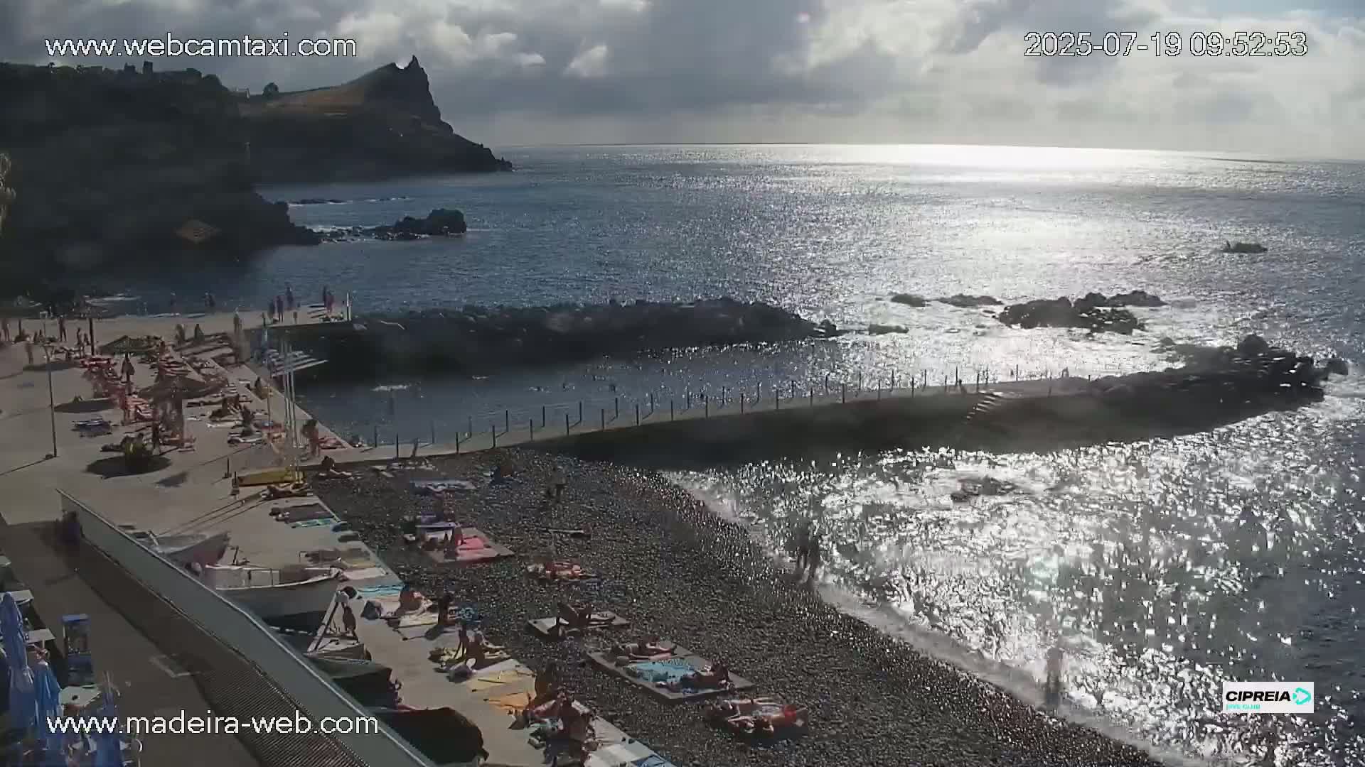 Canico, Praia dos Reis Magos Beach Live Cam, Caniço - Santa Cruz, Madeira, Portugal