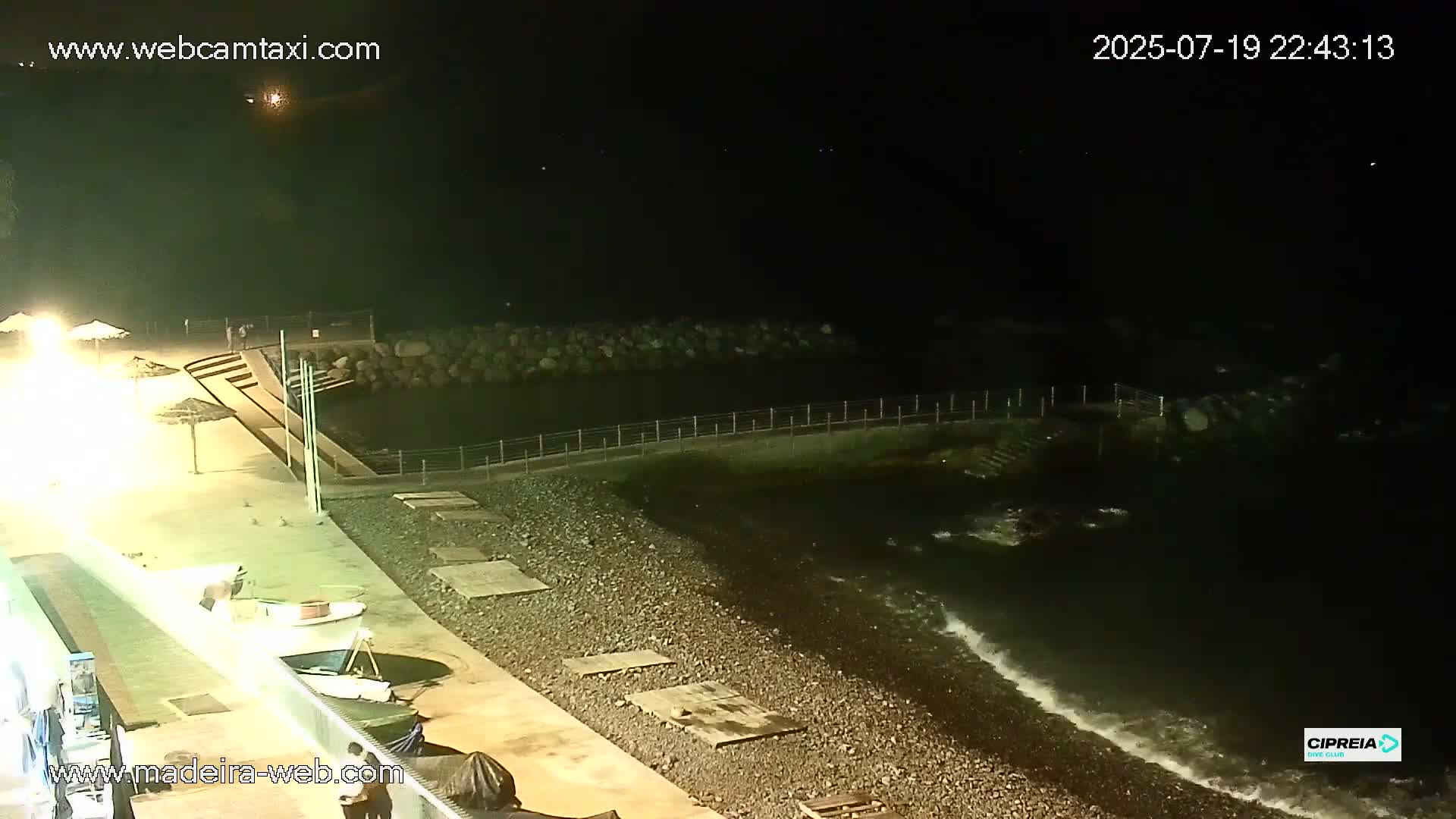 Canico, Praia dos Reis Magos Beach Live Cam, Caniço - Santa Cruz, Madeira, Portugal