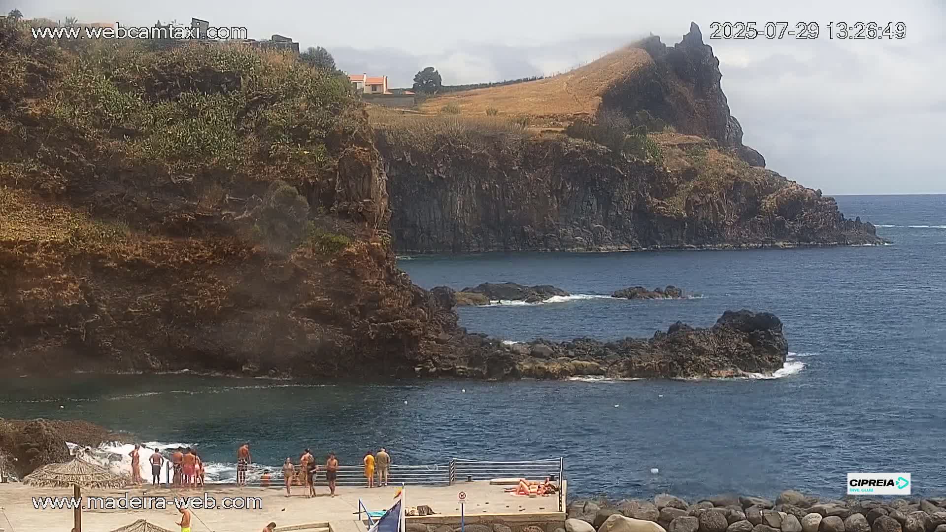 Canico, Praia dos Reis Magos Beach Live Cam, Caniço - Santa Cruz, Madeira, Portugal