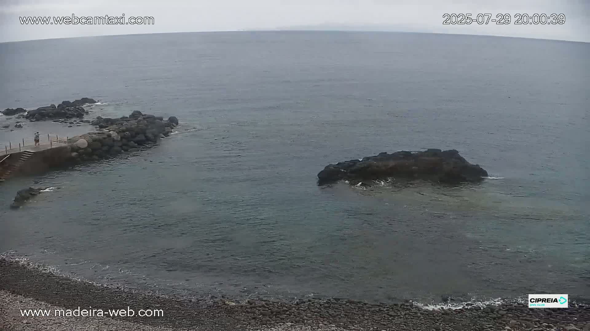Canico, Praia dos Reis Magos Beach Live Cam, Caniço - Santa Cruz, Madeira, Portugal