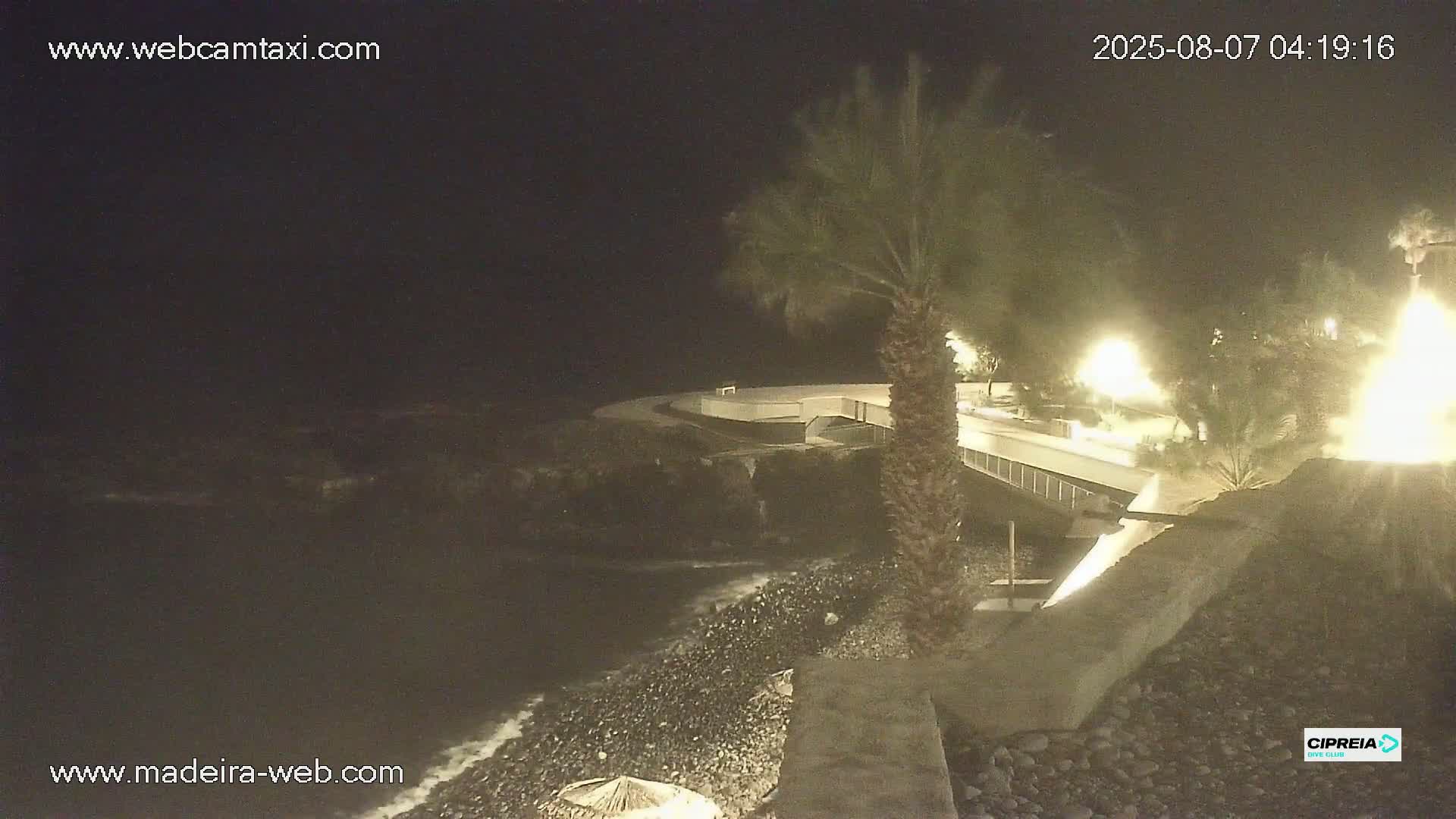 Canico, Praia dos Reis Magos Beach Live Cam, Caniço - Santa Cruz, Madeira, Portugal