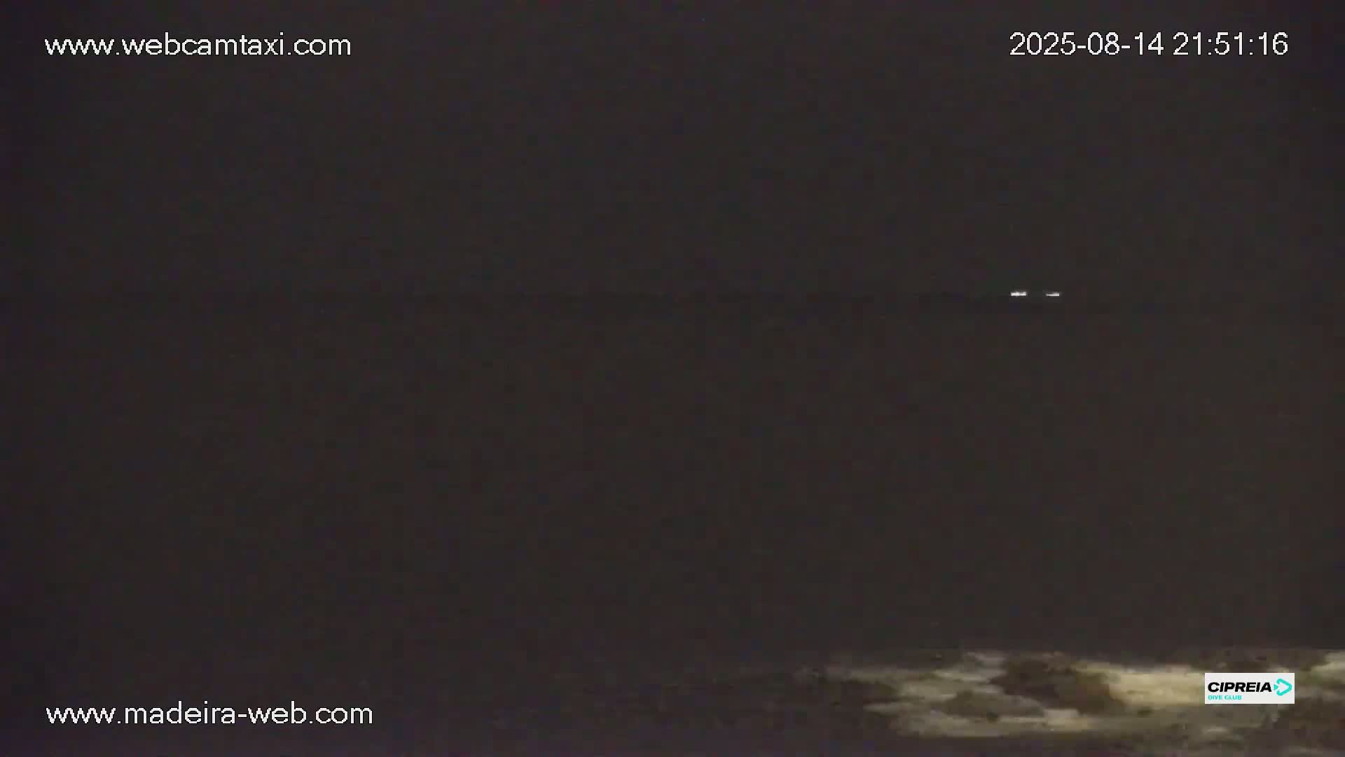 Canico, Praia dos Reis Magos Beach Live Cam, Caniço - Santa Cruz, Madeira, Portugal