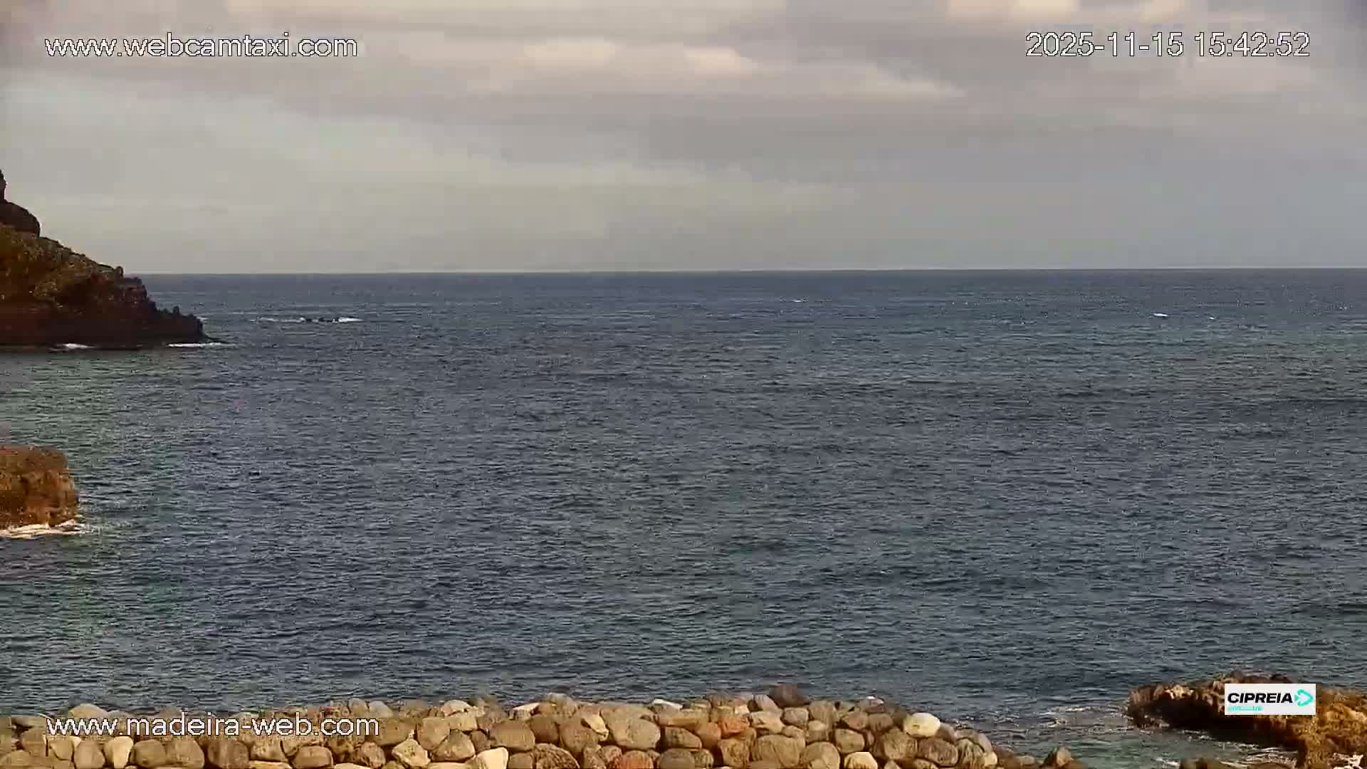 Canico, Praia dos Reis Magos Beach Live Cam, Caniço - Santa Cruz, Madeira, Portugal