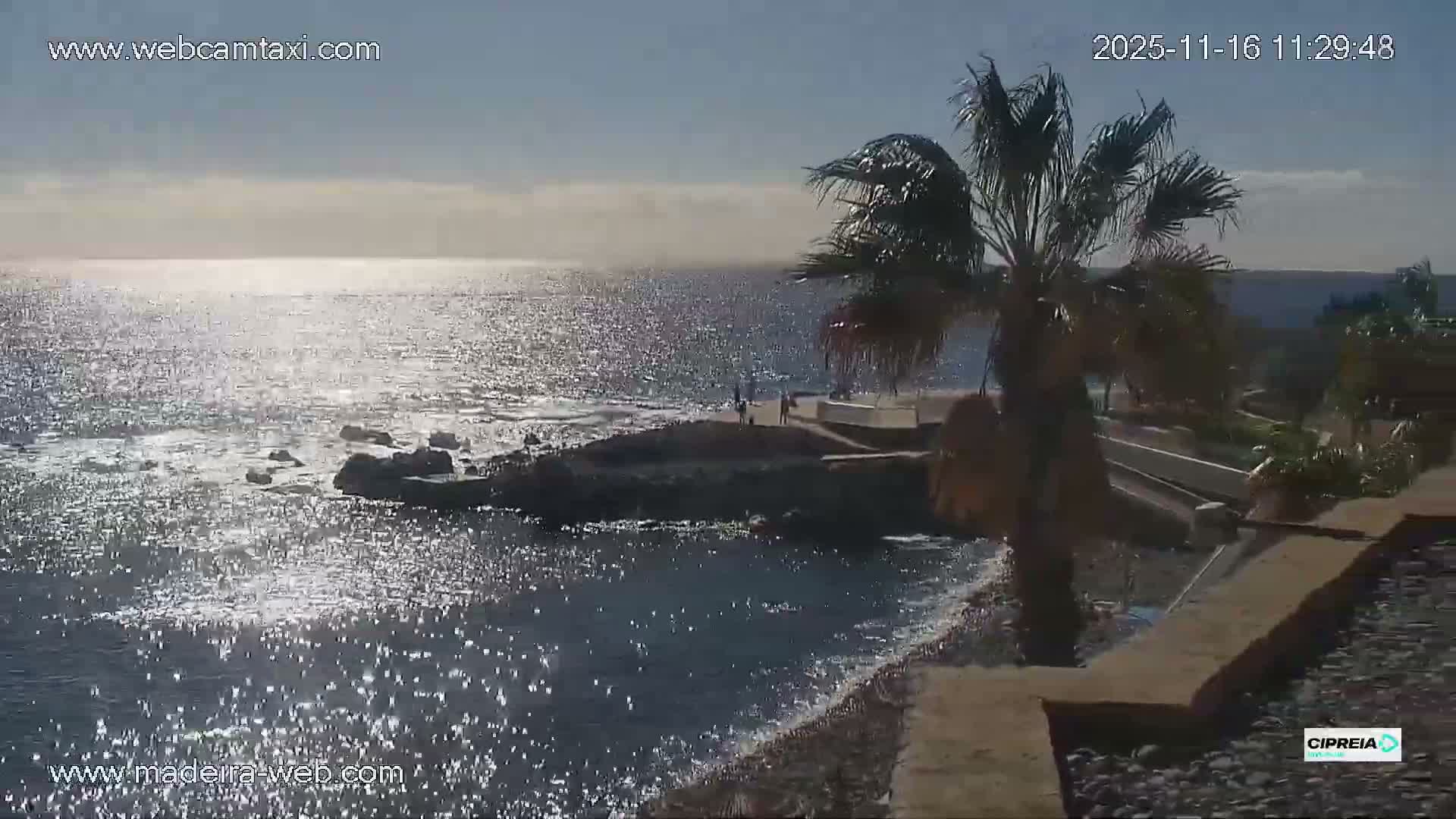 Canico, Praia dos Reis Magos Beach Live Cam, Caniço - Santa Cruz, Madeira, Portugal
