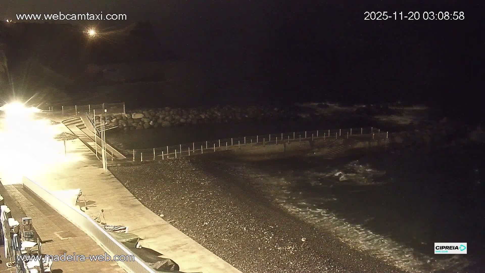 Canico, Praia dos Reis Magos Beach Live Cam, Caniço - Santa Cruz, Madeira, Portugal