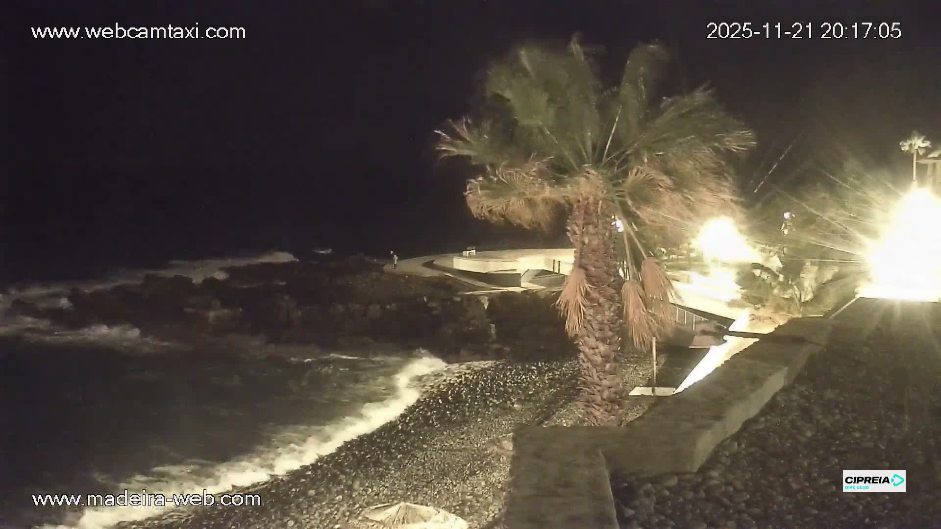Canico, Praia dos Reis Magos Beach Live Cam, Caniço - Santa Cruz, Madeira, Portugal