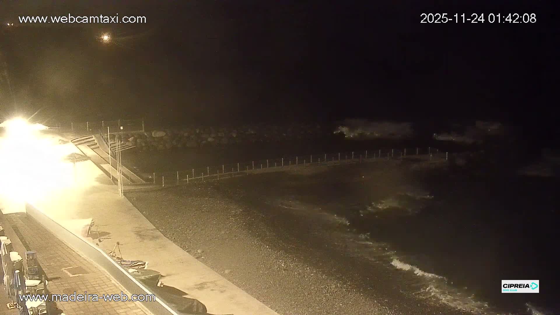 Canico, Praia dos Reis Magos Beach Live Cam, Caniço - Santa Cruz, Madeira, Portugal
