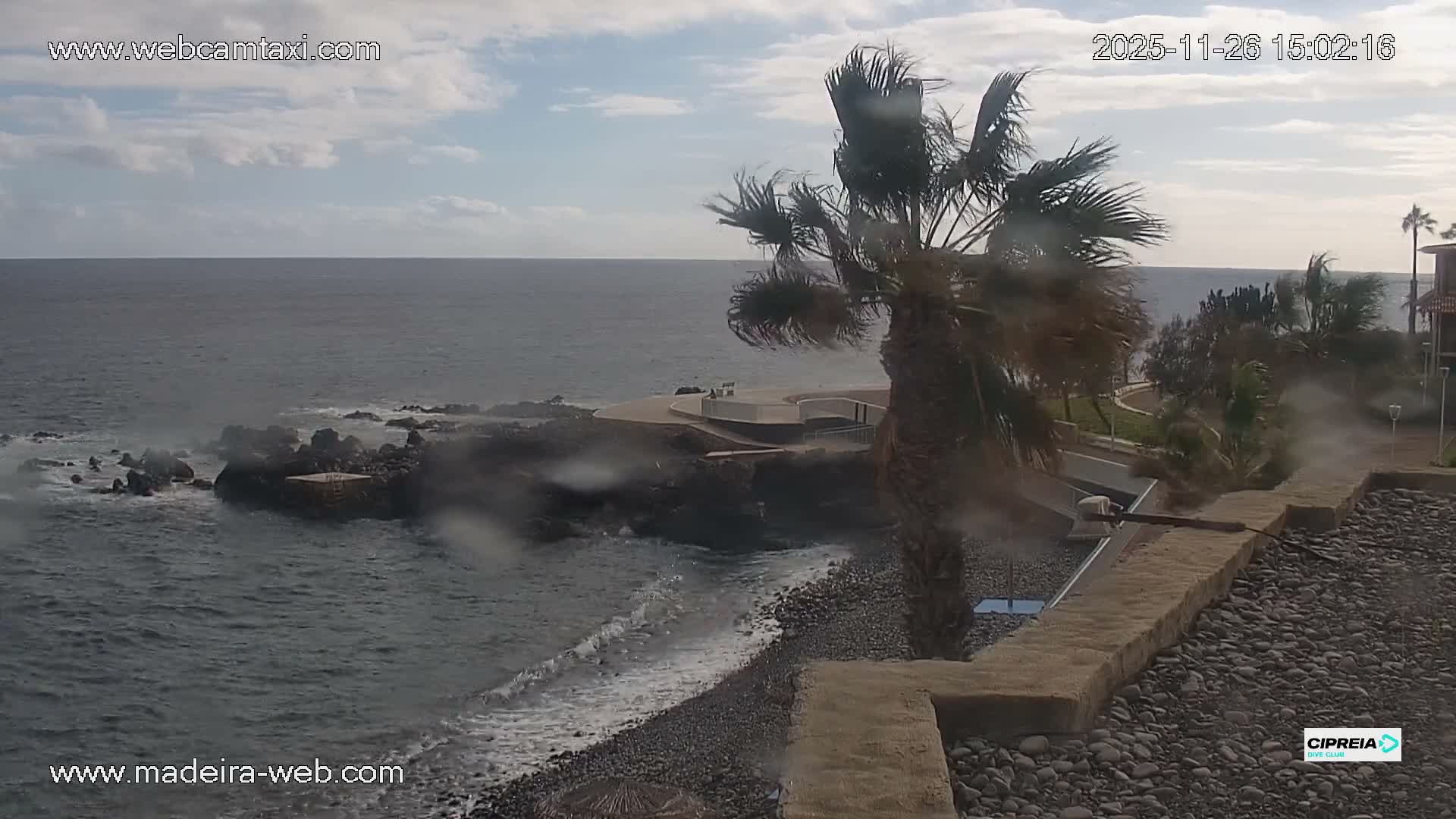 Canico, Praia dos Reis Magos Beach Live Cam, Caniço - Santa Cruz, Madeira, Portugal