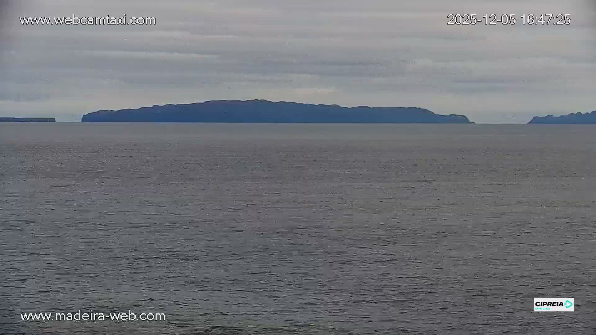 Canico, Praia dos Reis Magos Beach Live Cam, Caniço - Santa Cruz, Madeira, Portugal
