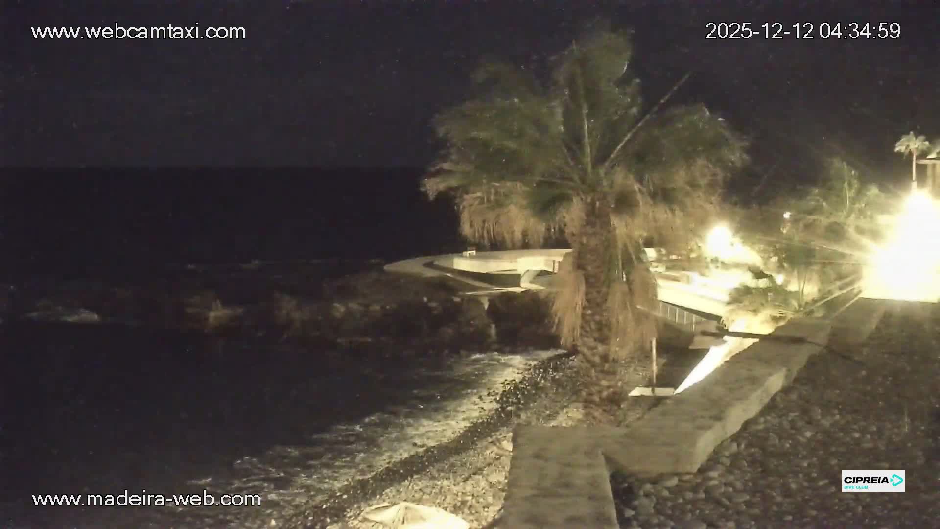 Canico, Praia dos Reis Magos Beach Live Cam, Caniço - Santa Cruz, Madeira, Portugal